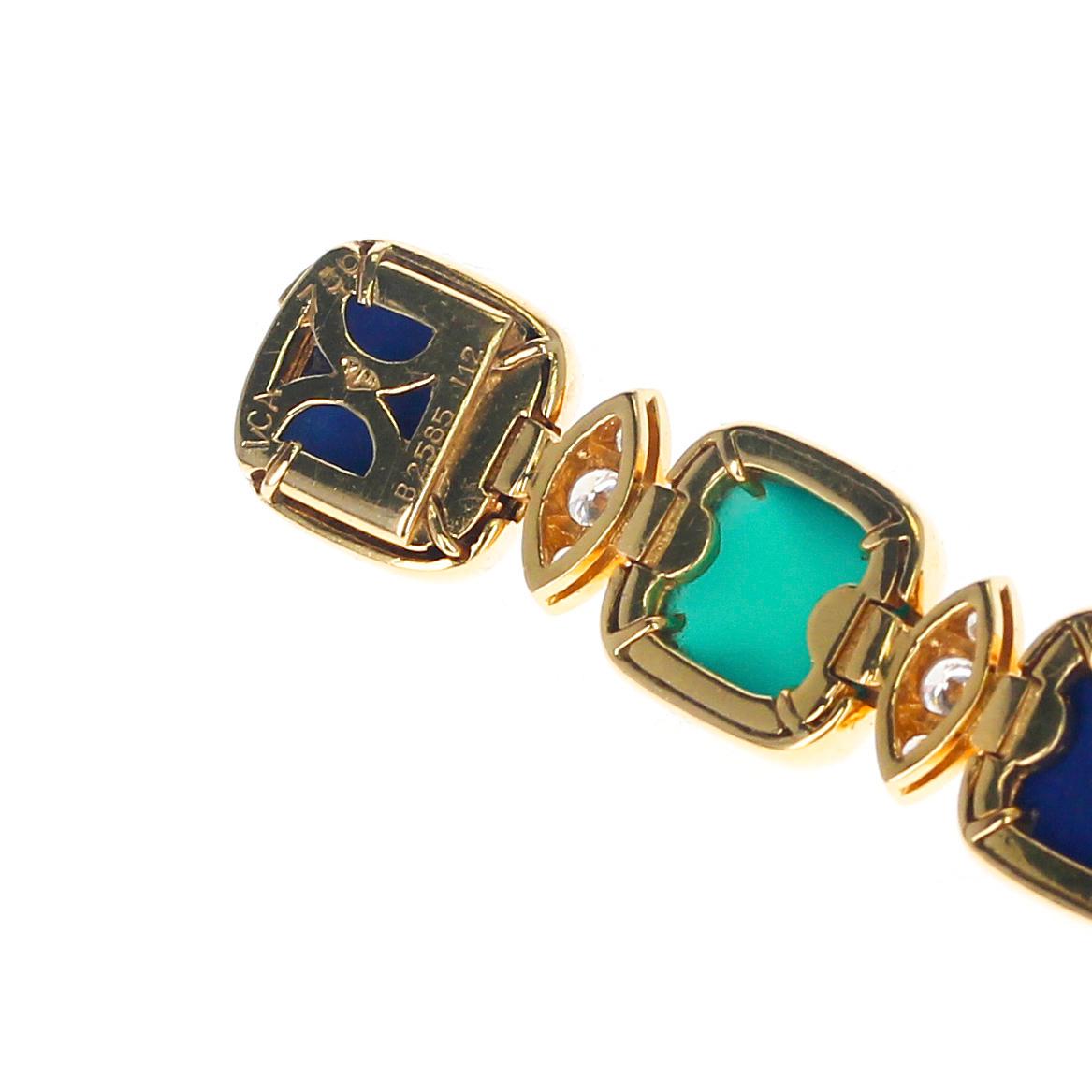 Van Cleef & Arpels Armband aus Lapislazuli und Chrysopras:: französisch (Kegel-Cabochon)