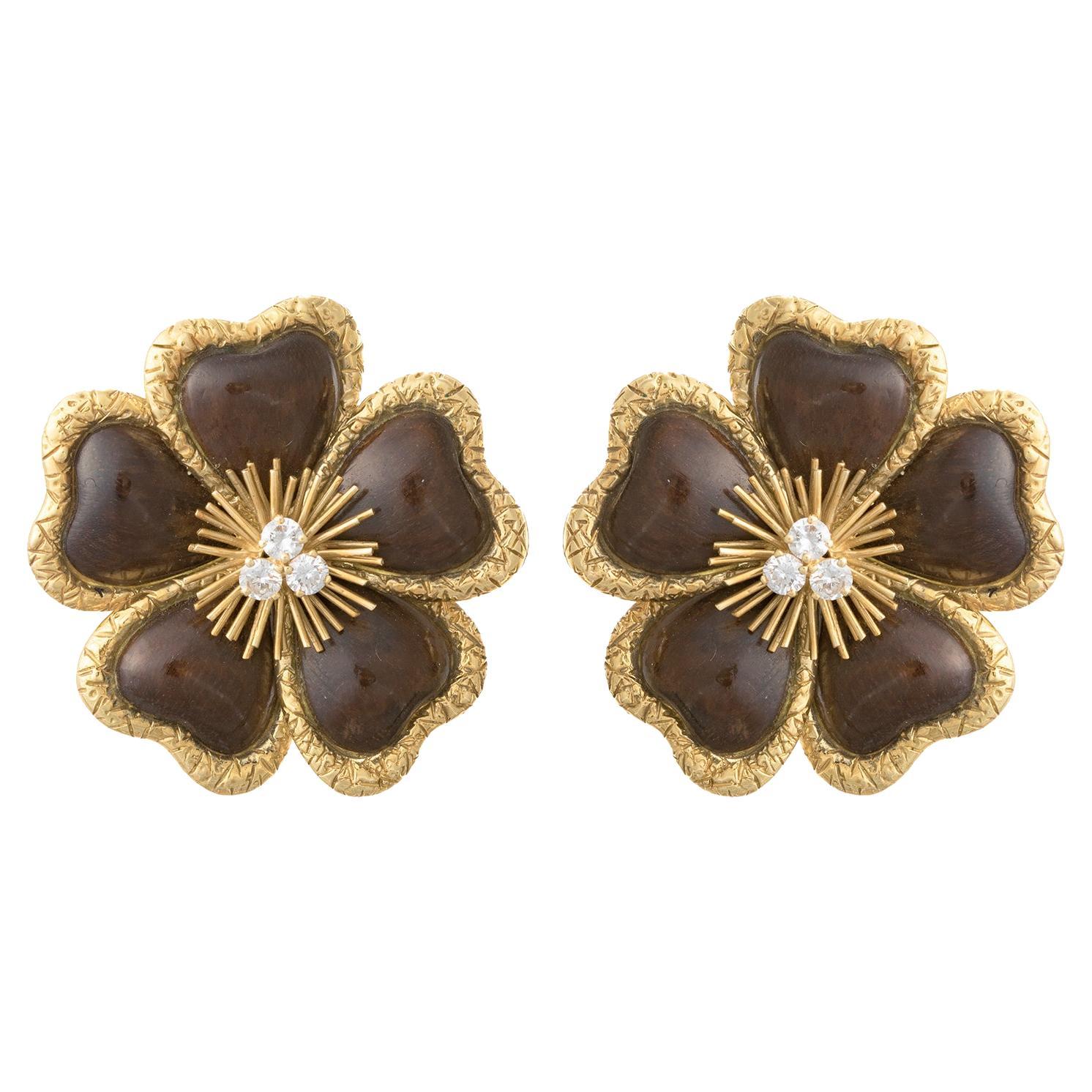 Van Cleef & Arpels Large 18k Yellow Gold Diamond Wood Clematis Clip Earrings For Sale