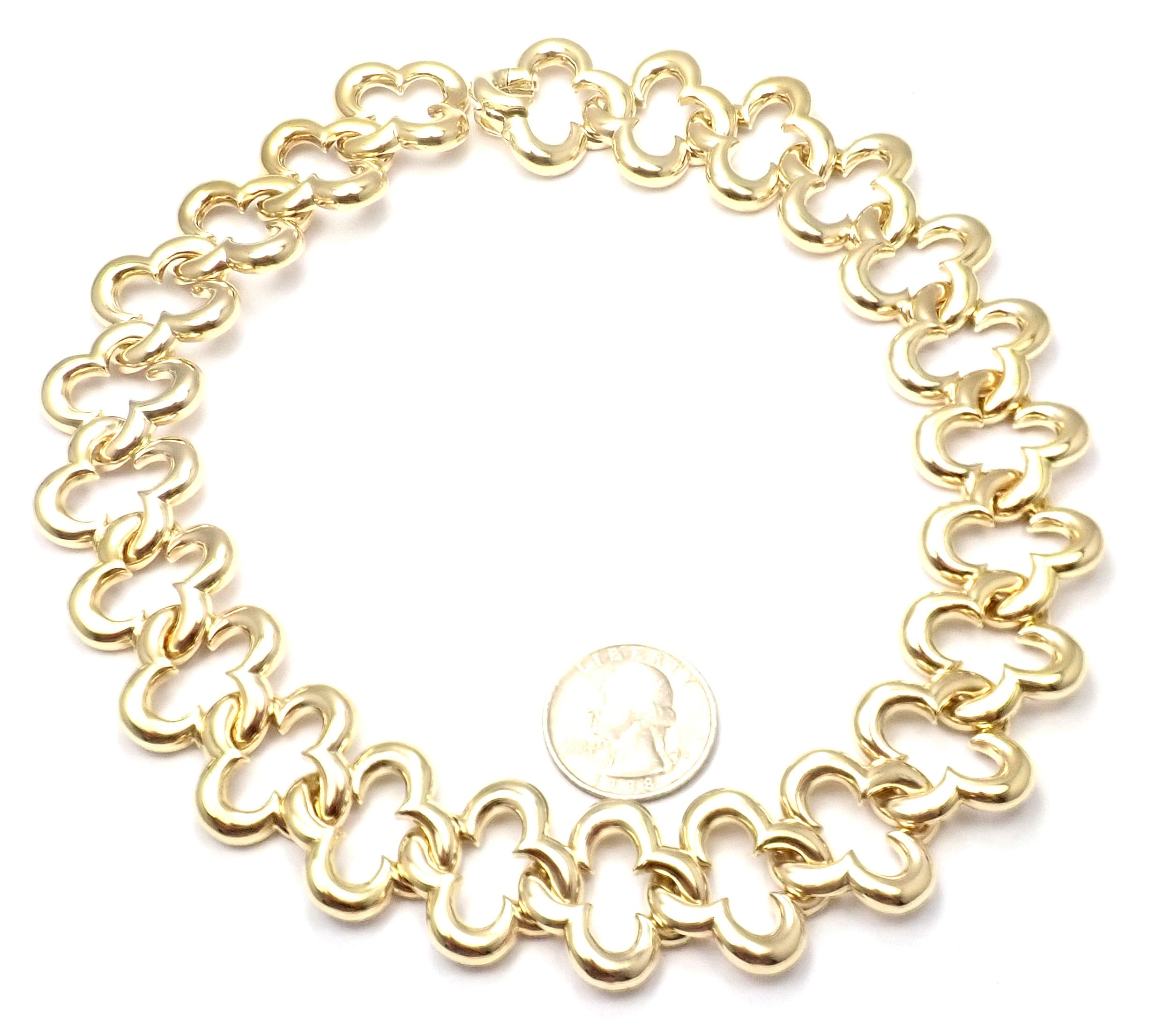 Van Cleef & Arpels Large 24 Motifs Alhambra Yellow Gold Choker Necklace For Sale 1