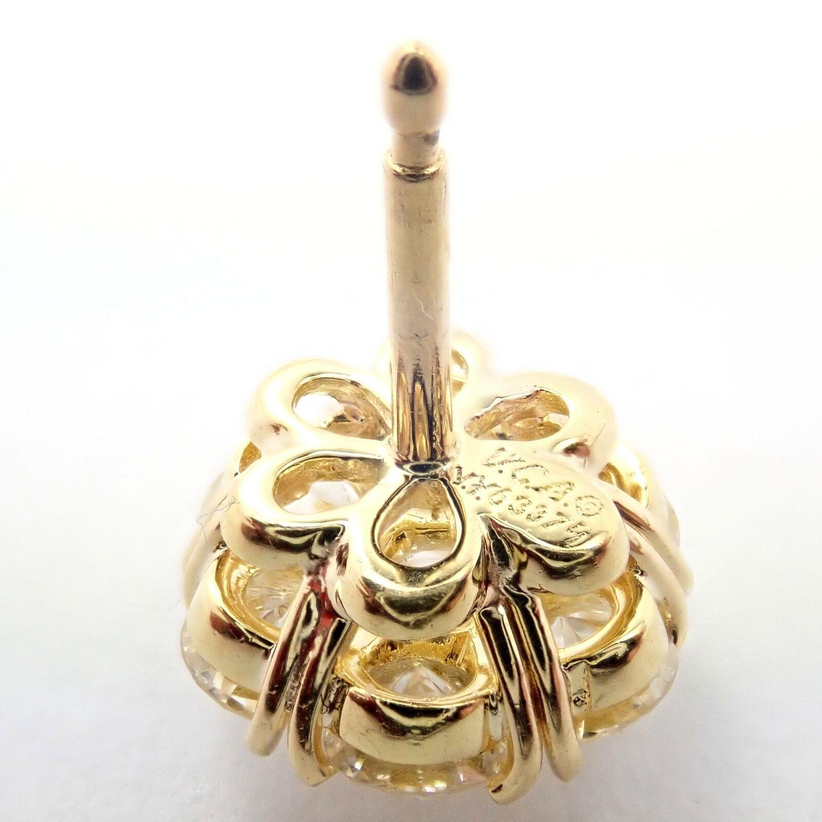 Brilliant Cut Van Cleef & Arpels Large Fleurette Flower Diamond Yellow Gold Stud Earrings