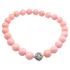 Van Cleef & Arpels Halskette aus Weißgold mit großem rosa Opalperlen und Diamanten