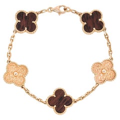 Van Cleef & Arpels Bracelet Alhambra en bois et or rose en édition limitée