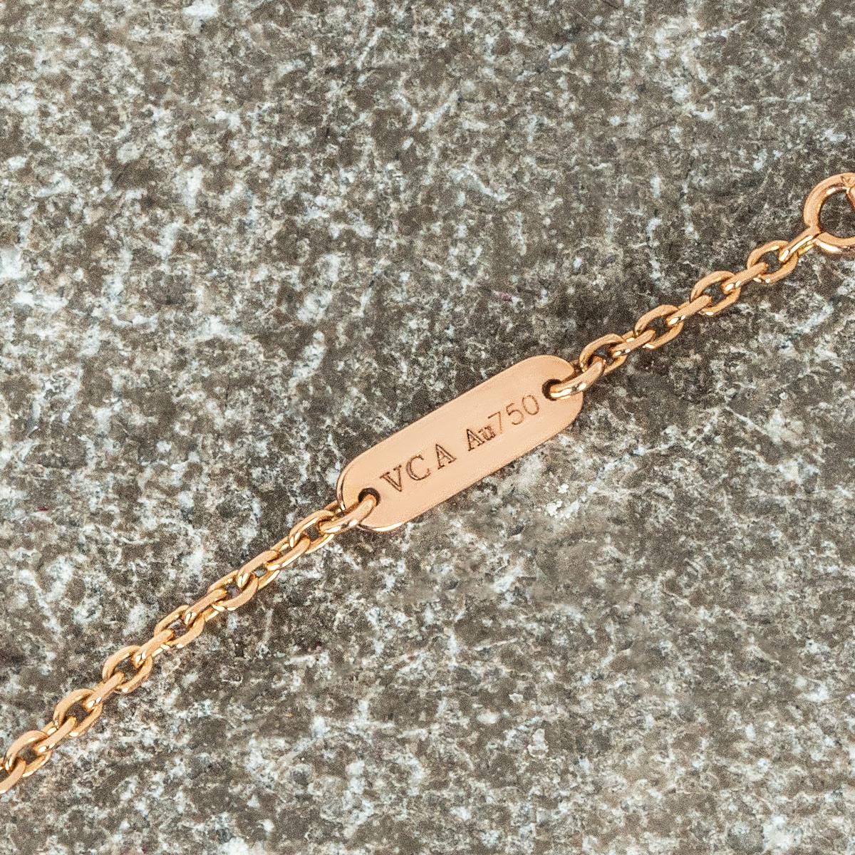 vca holiday pendant 2024