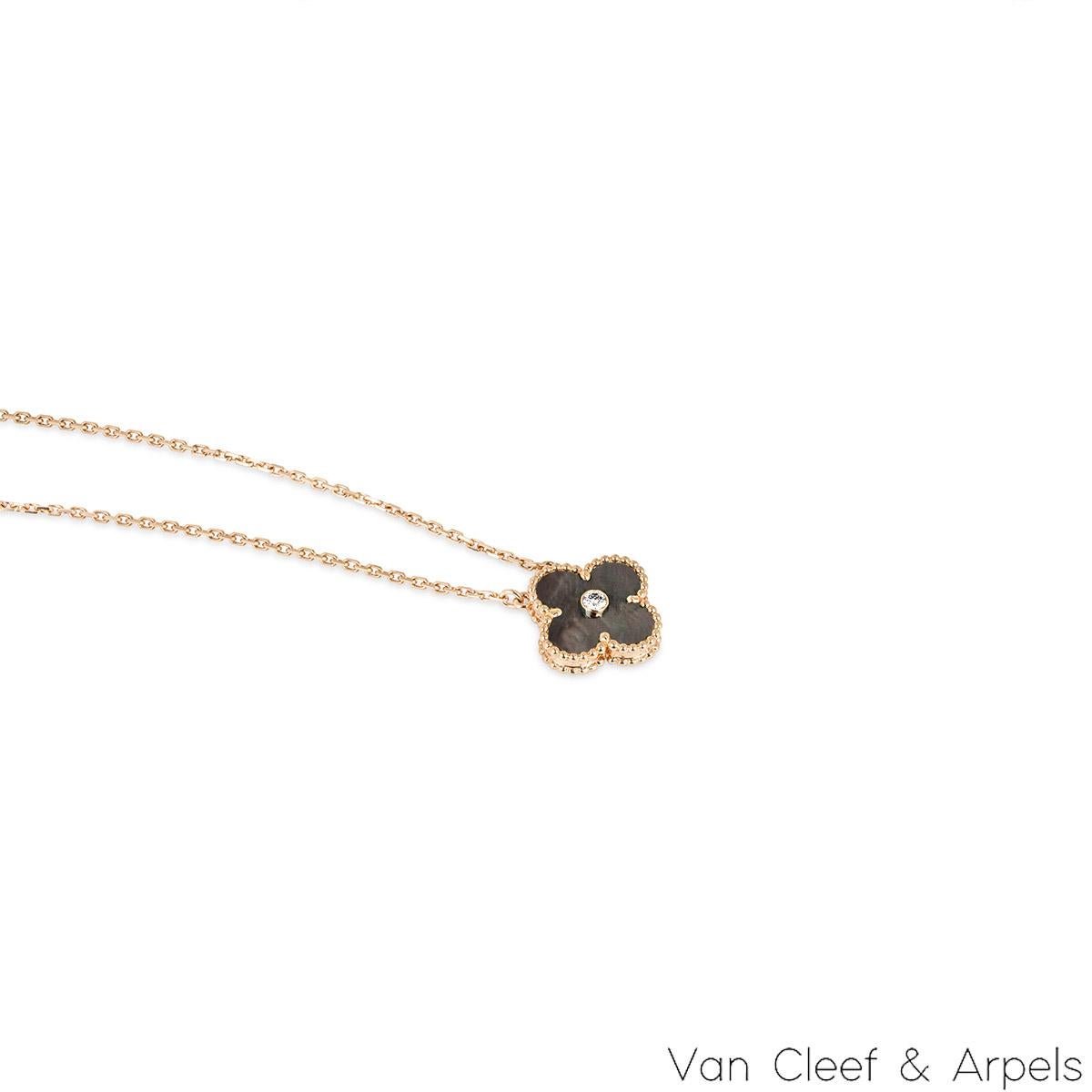 Taglio brillante Van Cleef & Arpels Edizione Limitata 2014 Grigio Madreperla Vintage Alhambra Ho in vendita