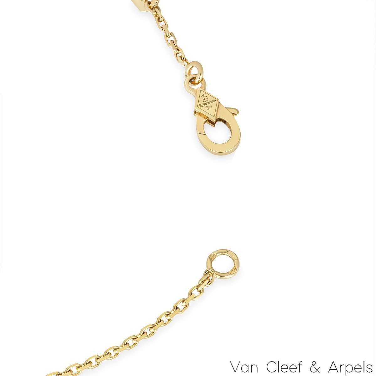 Van Cleef & Arpels Limited Edition 2018 Perlmutt Vintage Alhambra Holiday im Zustand „Hervorragend“ im Angebot in Mayfair, London, London