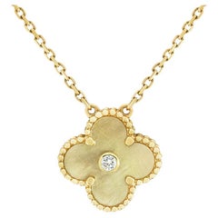 Van Cleef & Arpels Limited Edition 2018 Mother of Pearl Vintage Alhambra Holiday