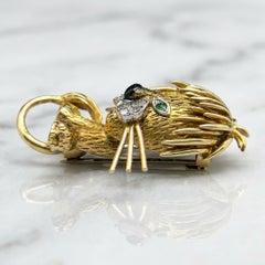 Van Cleef & Arpels Broche Lion Or 18K Diamant Emeraude Vintage 1963 Figural Des