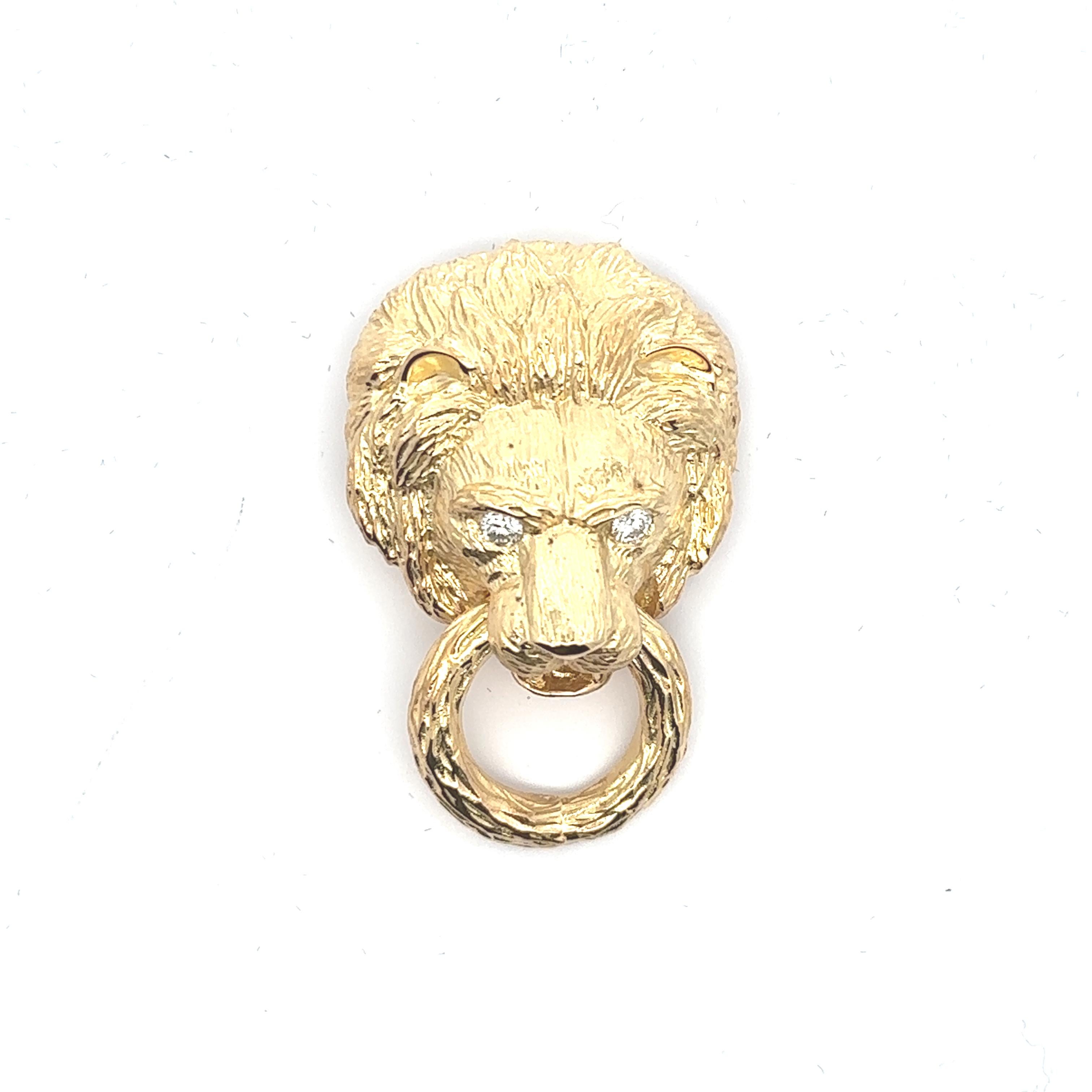 Set di orecchini e spilla Van Cleef & Arpels Lion Door Knocker In condizioni ottime in vendita a New York, NY
