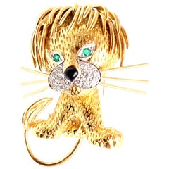 Van Cleef & Arpels Lion Ebouriffe Diamond Emerald Onyx Large Yellow Gold Brooch