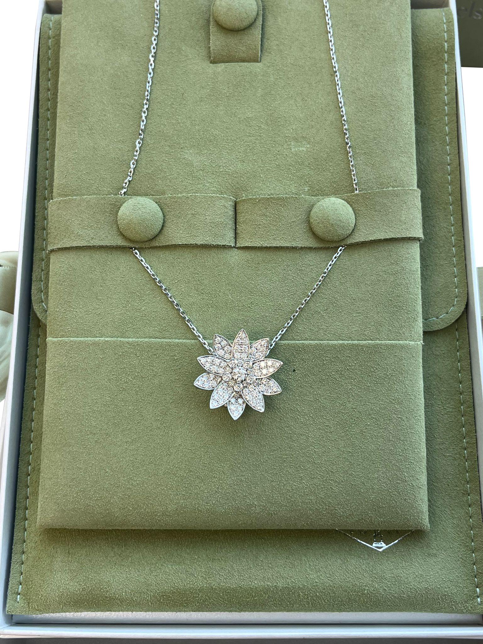 Van Cleef & Arpels Lotus Clip Pendant Medium Model In 18K White Gold For Sale 1