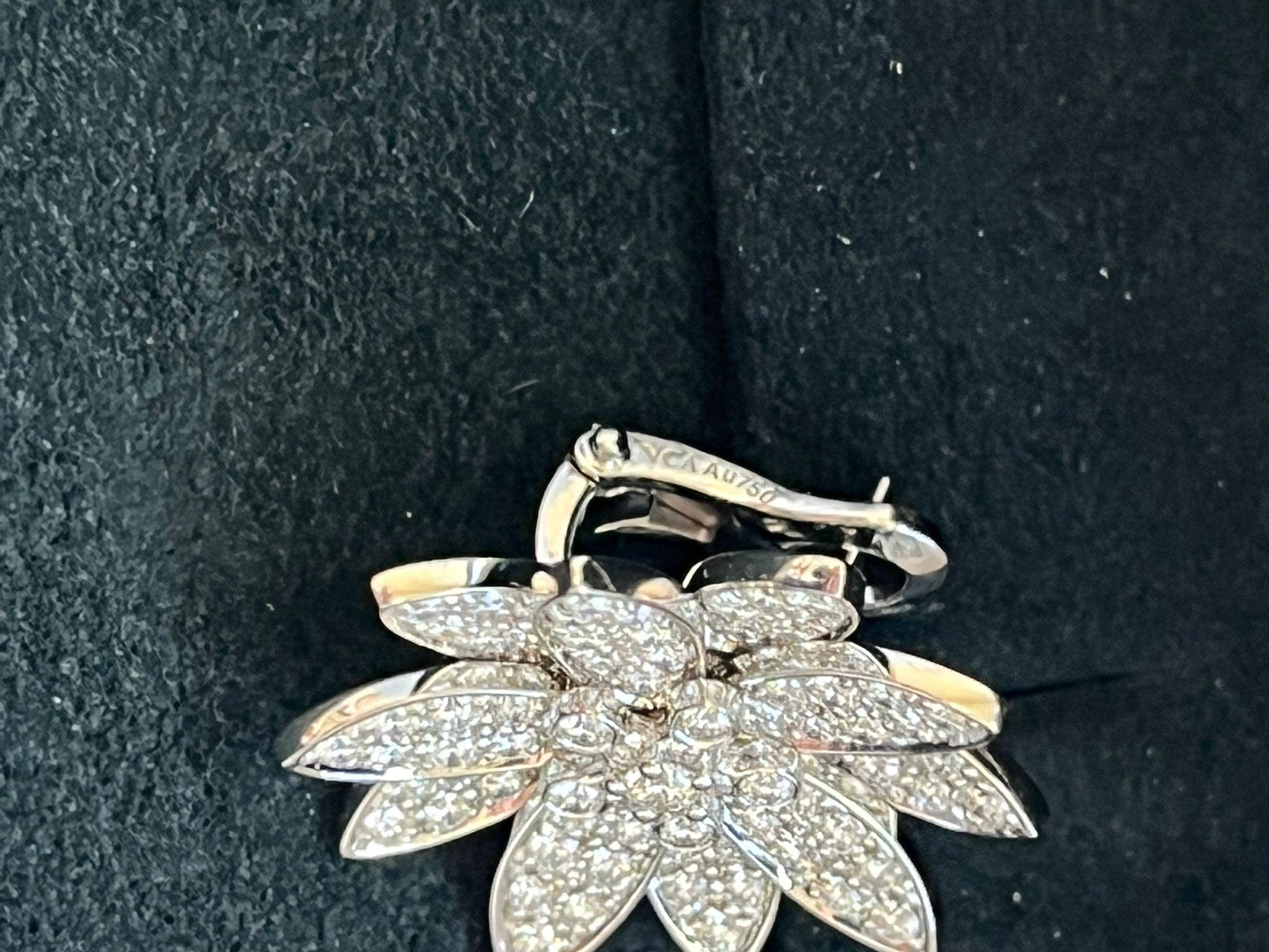Van Cleef & Arpels Lotus Earrings Medium Model in 18K White Gold For Sale 7