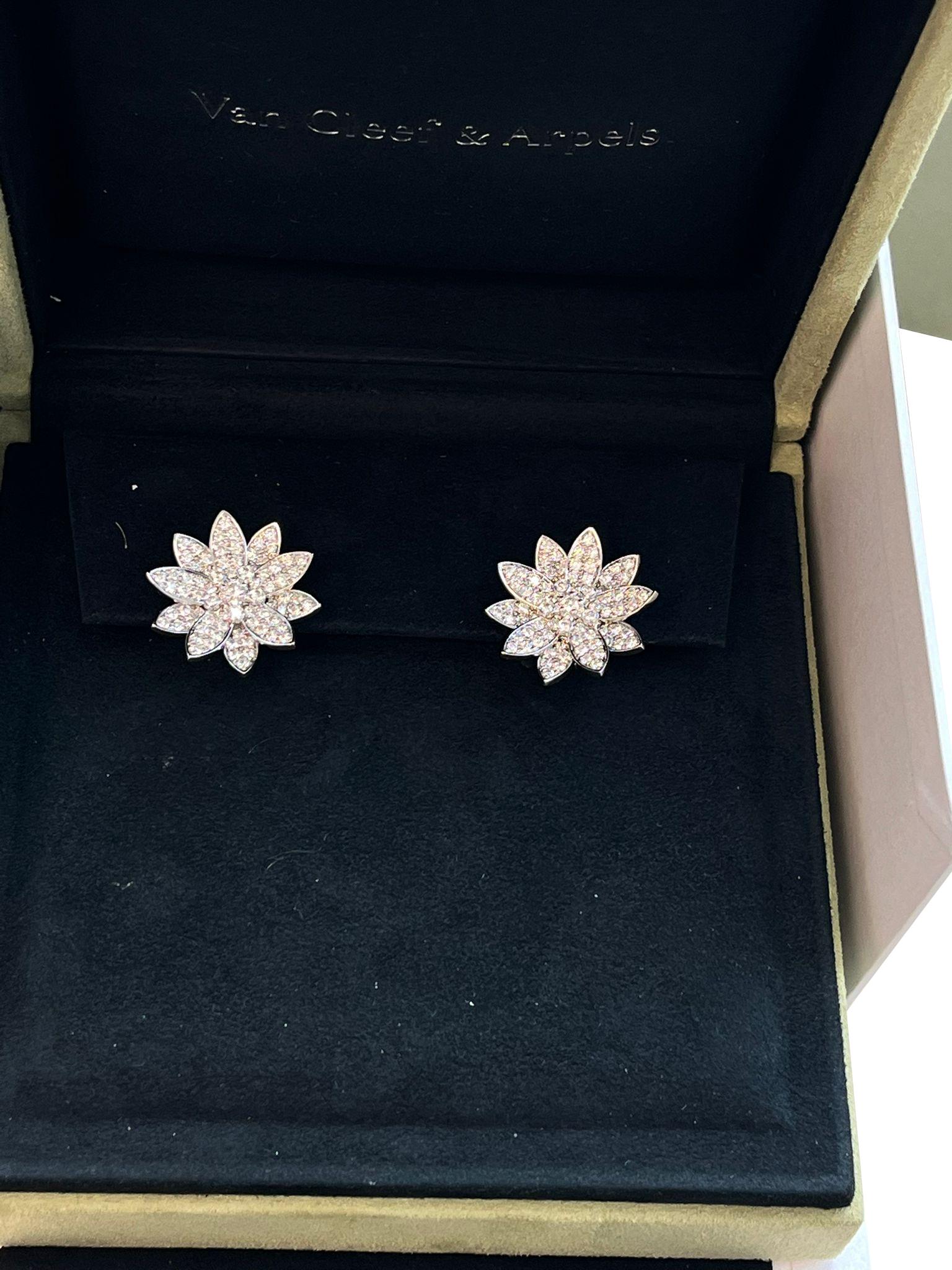 Van Cleef & Arpels Lotus Earrings Medium Model in 18K White Gold For Sale 3