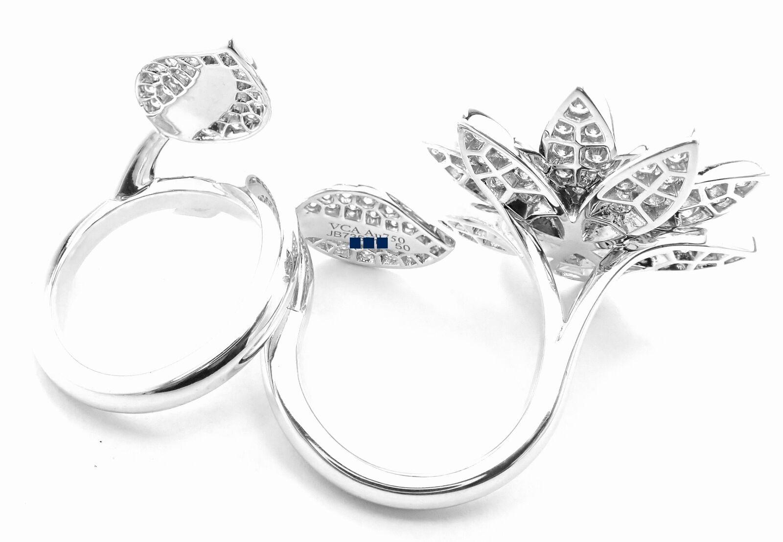 Van Cleef & Arpels Lotus Flower Diamond White Gold Between the Finger Ring In Excellent Condition In Holland, PA