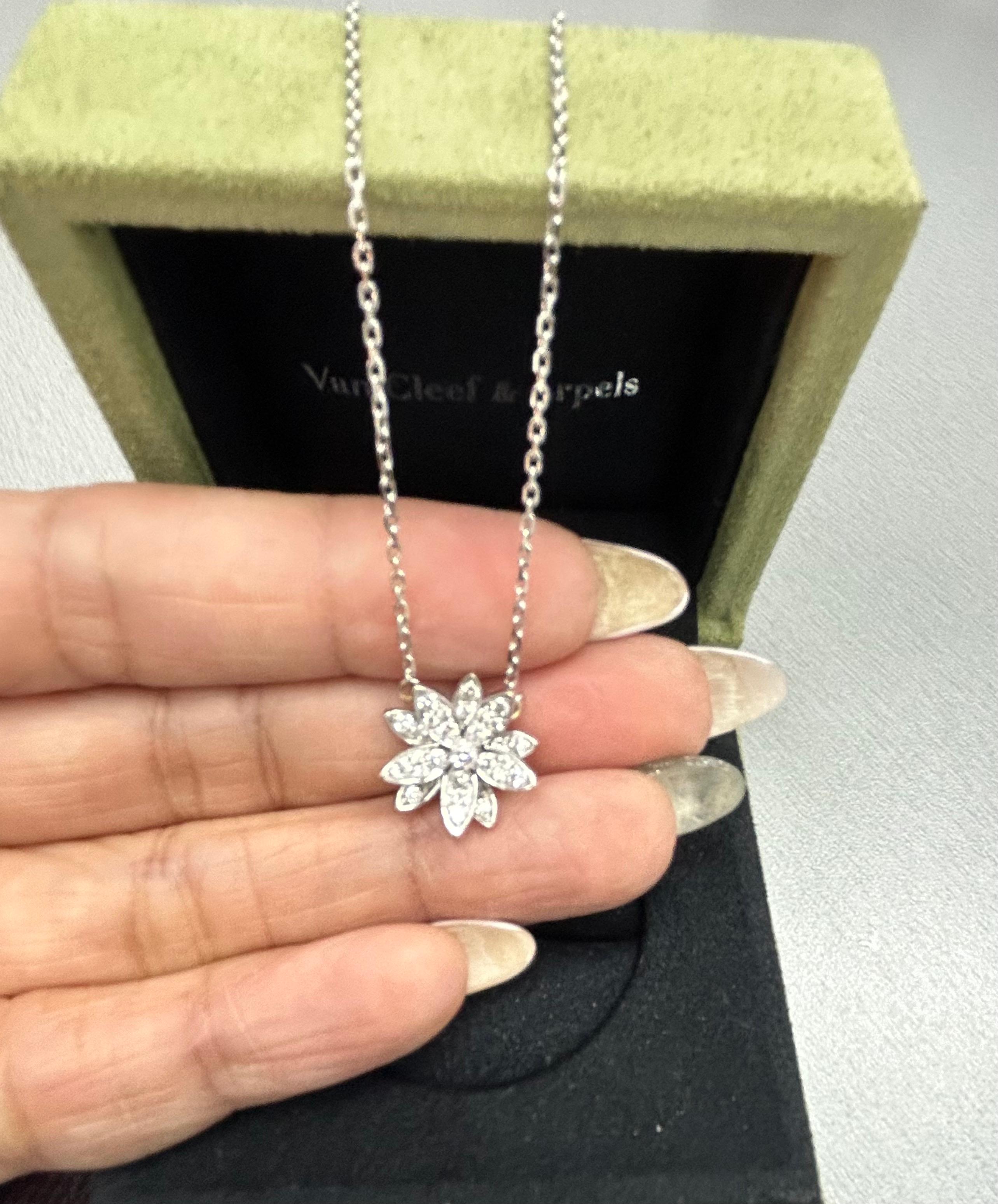 Van Cleef & Arpels Lotus Pendant small model 18k WG diamond necklace In Excellent Condition In New York, NY