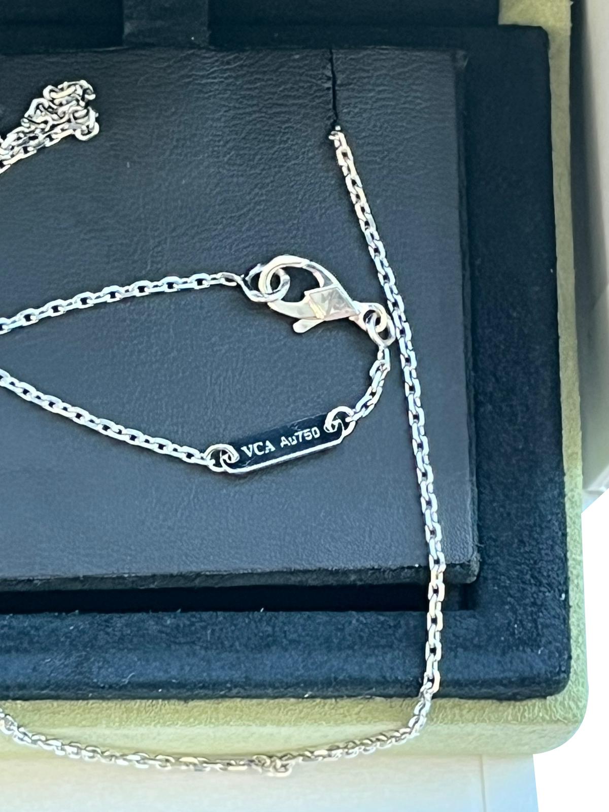 Van Cleef & Arpels Lotus Pendant Small Model In 18K White Gold For Sale 5
