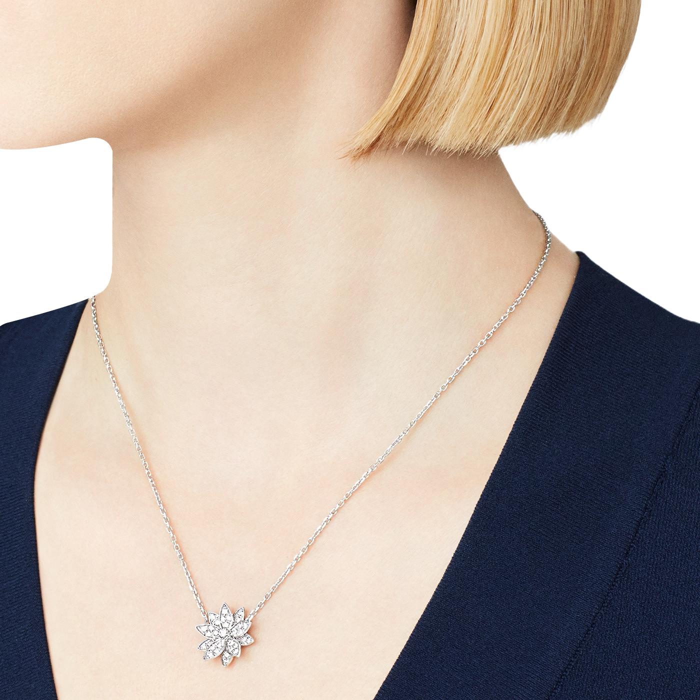 Van Cleef & Arpels Lotus Pendant Small Model In 18K White Gold For Sale 7