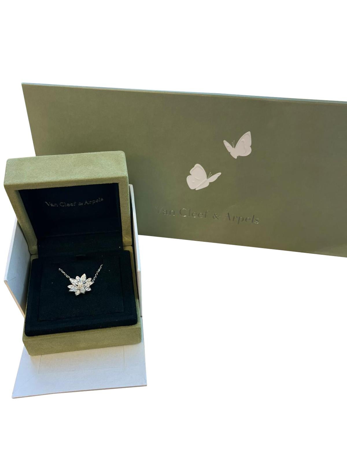 Round Cut Van Cleef & Arpels Lotus Pendant Small Model In 18K White Gold For Sale