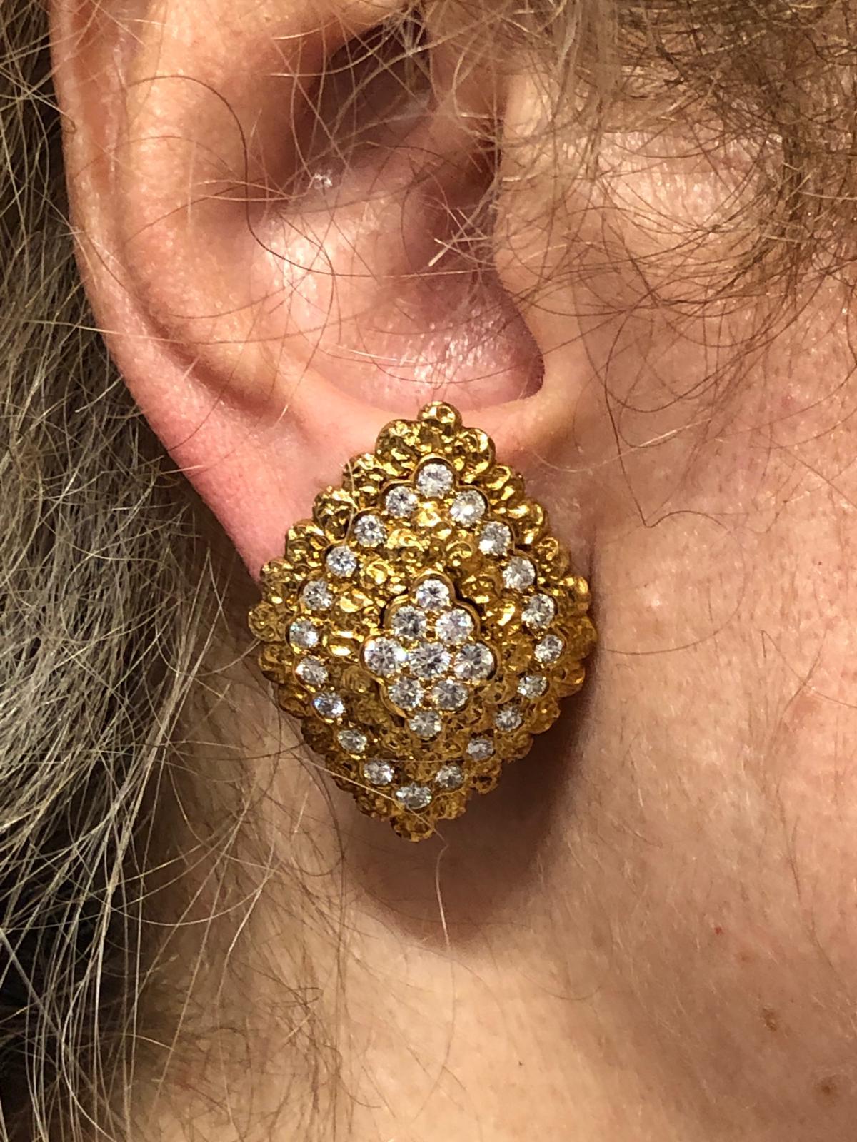 Round Cut Van Cleef & Arpels Paris Vintage Collection Lozenge Motifs Diamond Gold Earrings For Sale