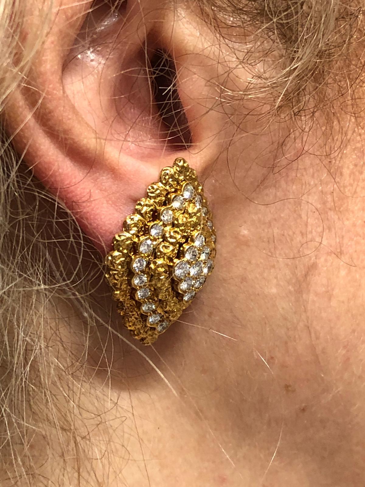 Women's or Men's Van Cleef & Arpels Paris Vintage Collection Lozenge Motifs Diamond Gold Earrings For Sale