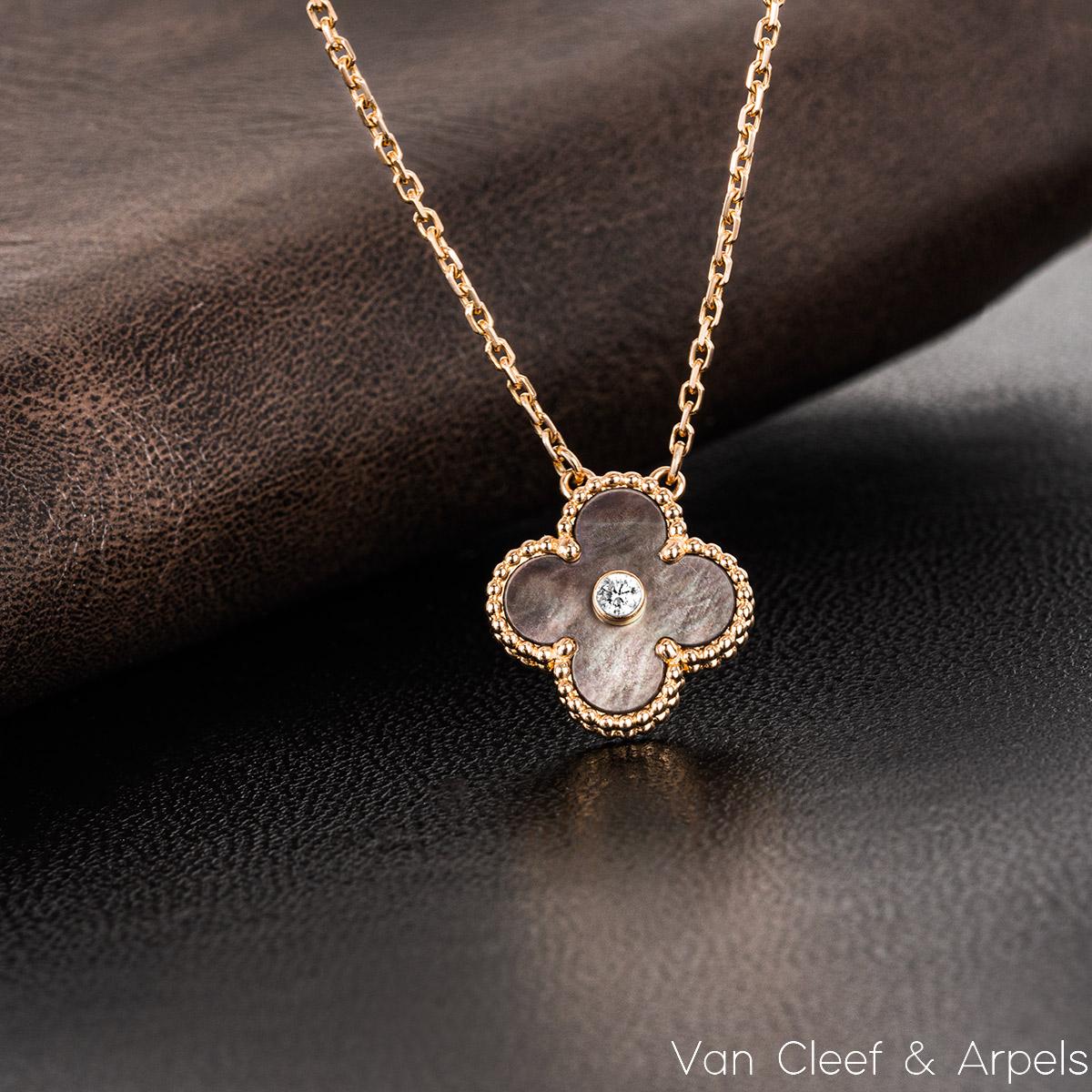 Van Cleef & Arpels Ltd Ed Grey Mother of Pearl Vintage Alhambra Holiday Pendant For Sale 3
