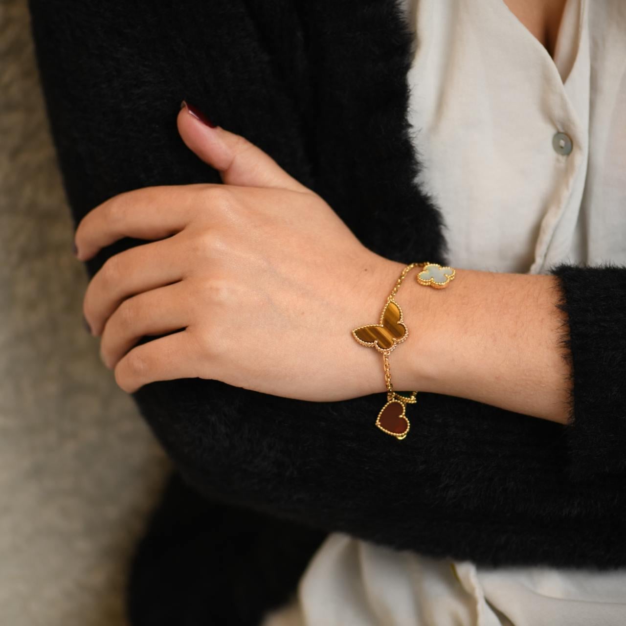 Uncut Van Cleef & Arpels Lucky Alhambra 4 Motif Yellow Gold Bracelet