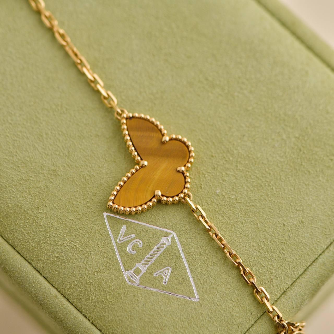 Van Cleef & Arpels Bracelet Lucky Alhambra en or jaune à 4 motifs 1