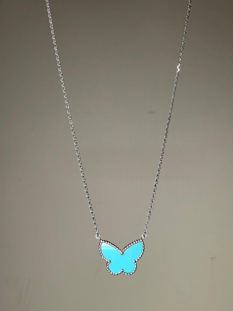 Collier Tibétain Papillon En Turquoise Reconstituée - Style Ethnique Ciselé, Longueur Mi-longue, Argent Alliage