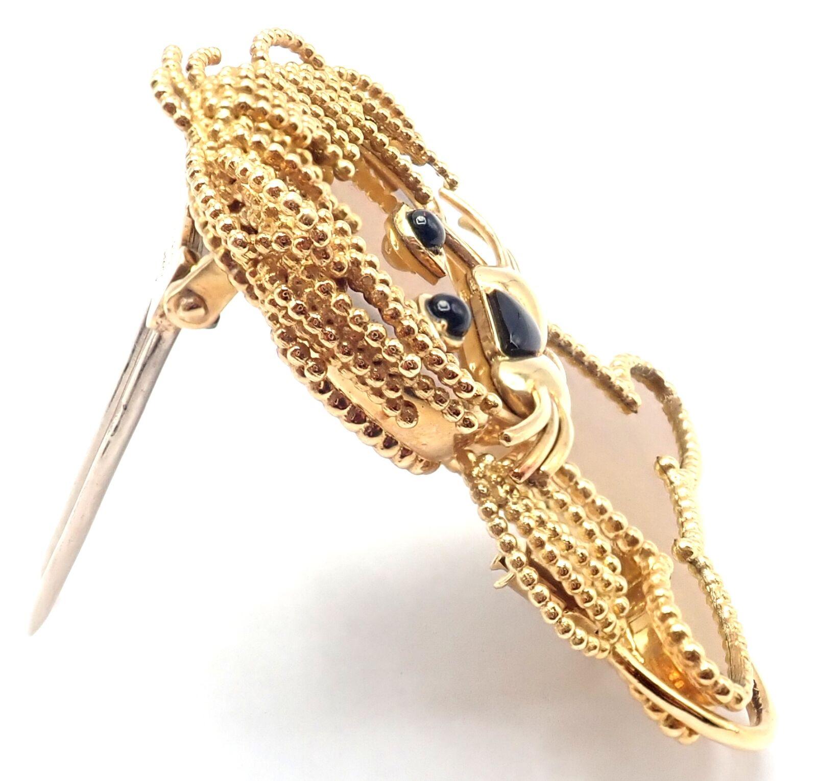 Van Cleef & Arpels Lucky Animals Lion Onyx Tiger Eye Yellow Gold Clip Brooch In Excellent Condition For Sale In Holland, PA