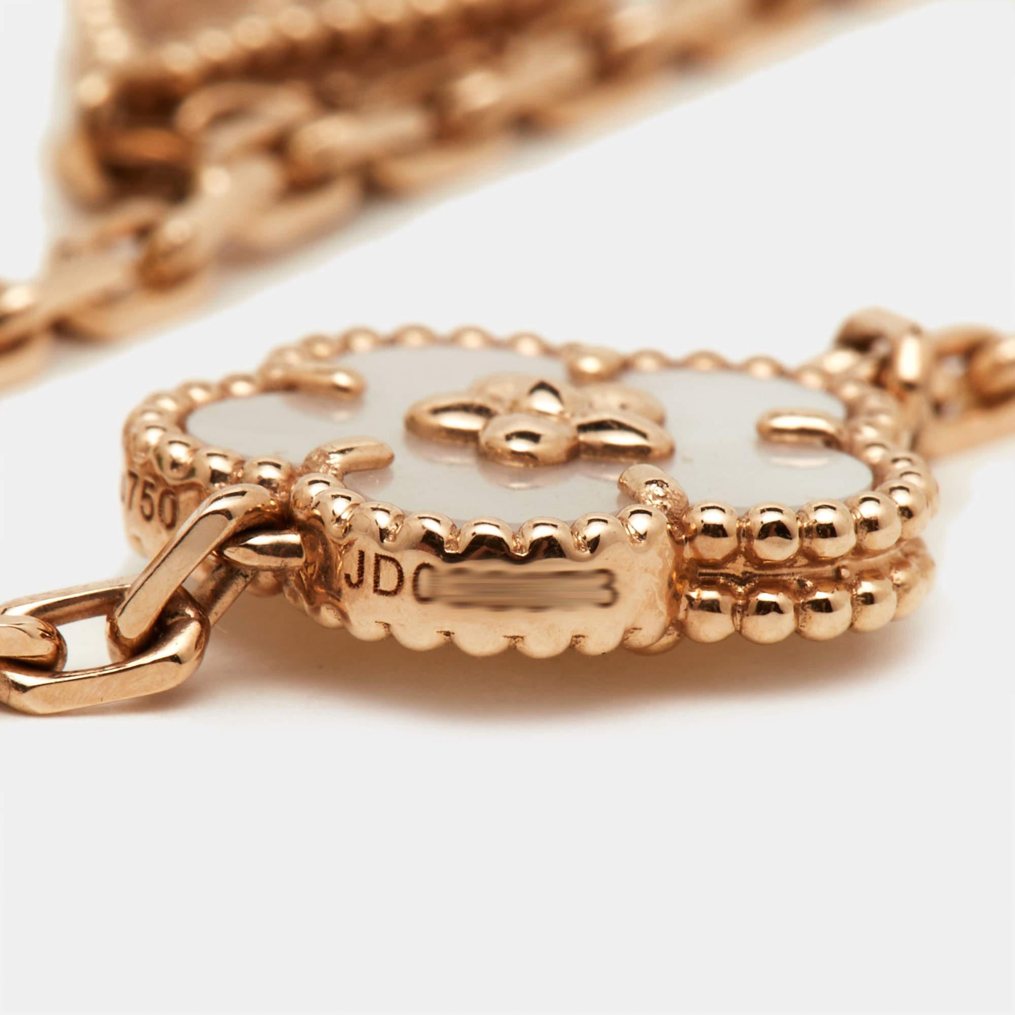 Van Cleef & Arpels, bracelet breloque Lucky Spring 5 à motifs multi-gemmes en or rose 18 carats Pour femmes en vente