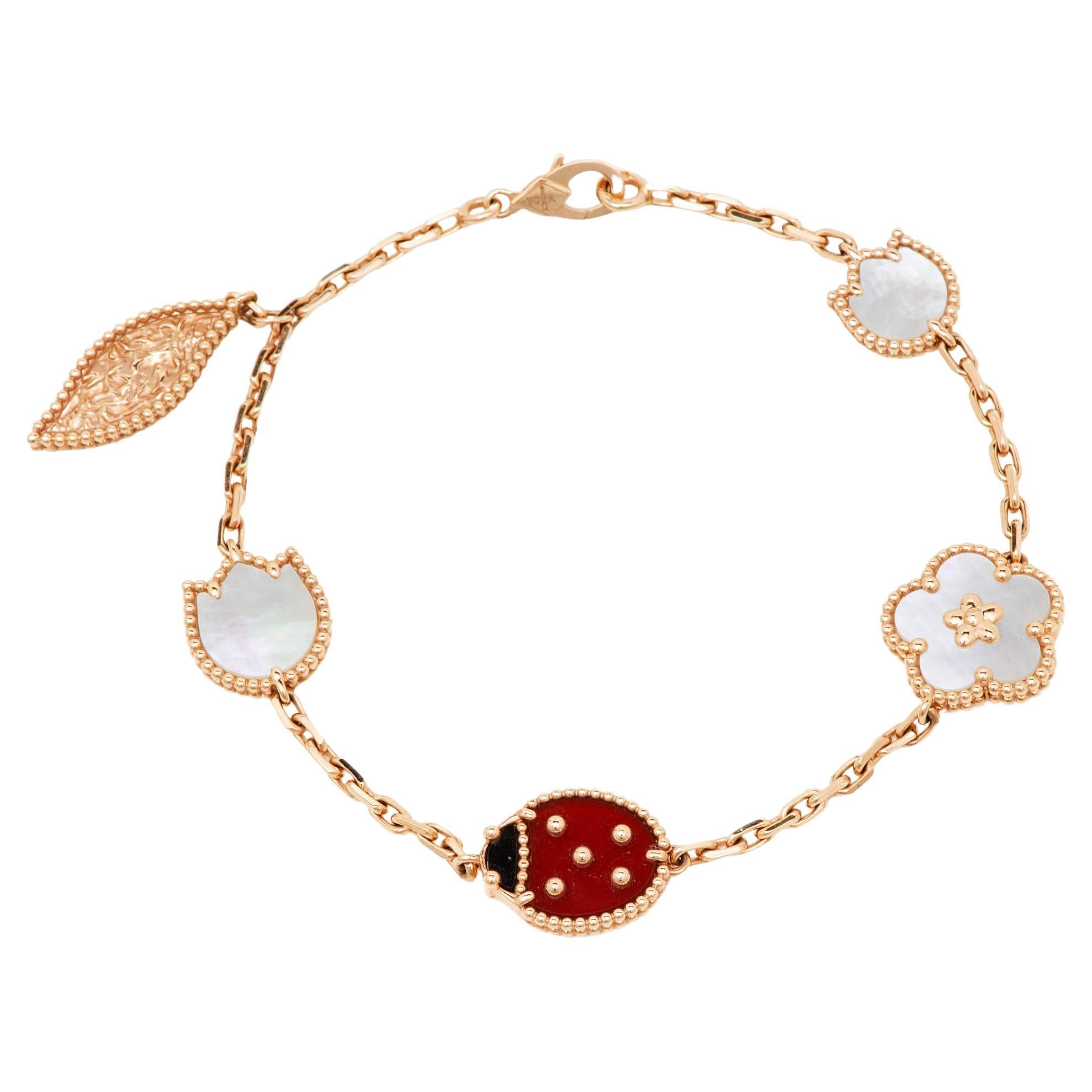 Van Cleef & Arpels, bracelet breloque Lucky Spring 5 à motifs multi-gemmes en or rose 18 carats en vente