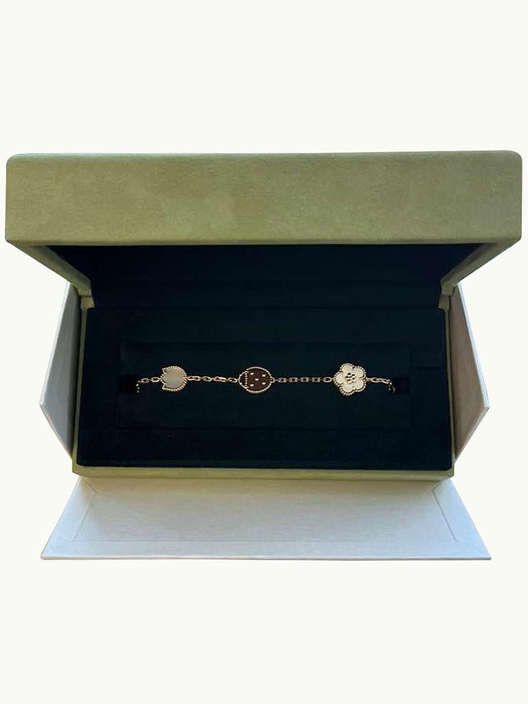 Donna Van Cleef & Arpels Bracciale Primavera Fortunata MOP Corniola Onice 5 Motivi Oro Rosa in vendita