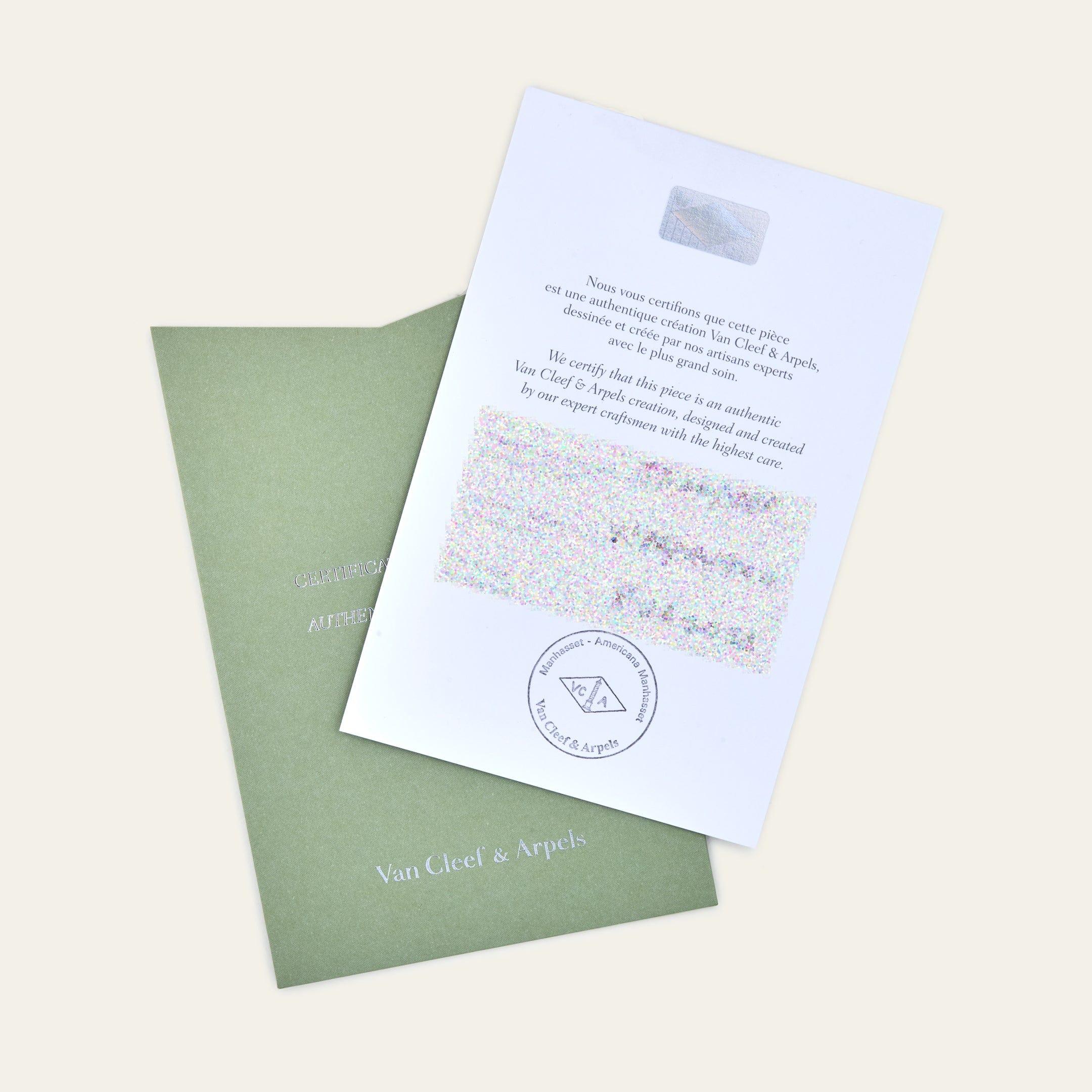 Van Cleef & Arpels Bracelet Lucky Spring Fleur de prunier Neuf - En vente à New York, NY