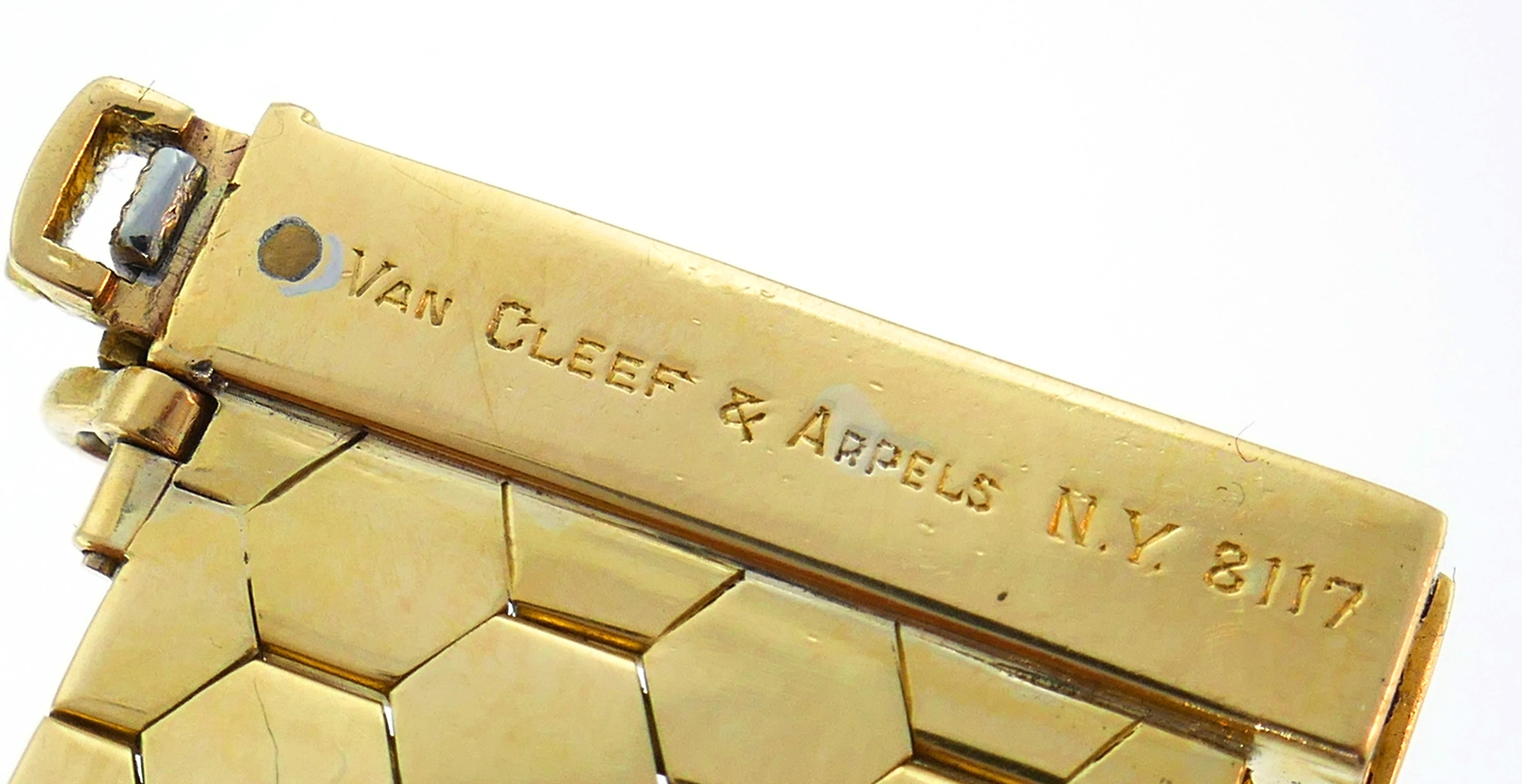 Van Cleef & Arpels Ludo Bracelet Diamond Yellow Gold Buckle Retro, 1940s 4