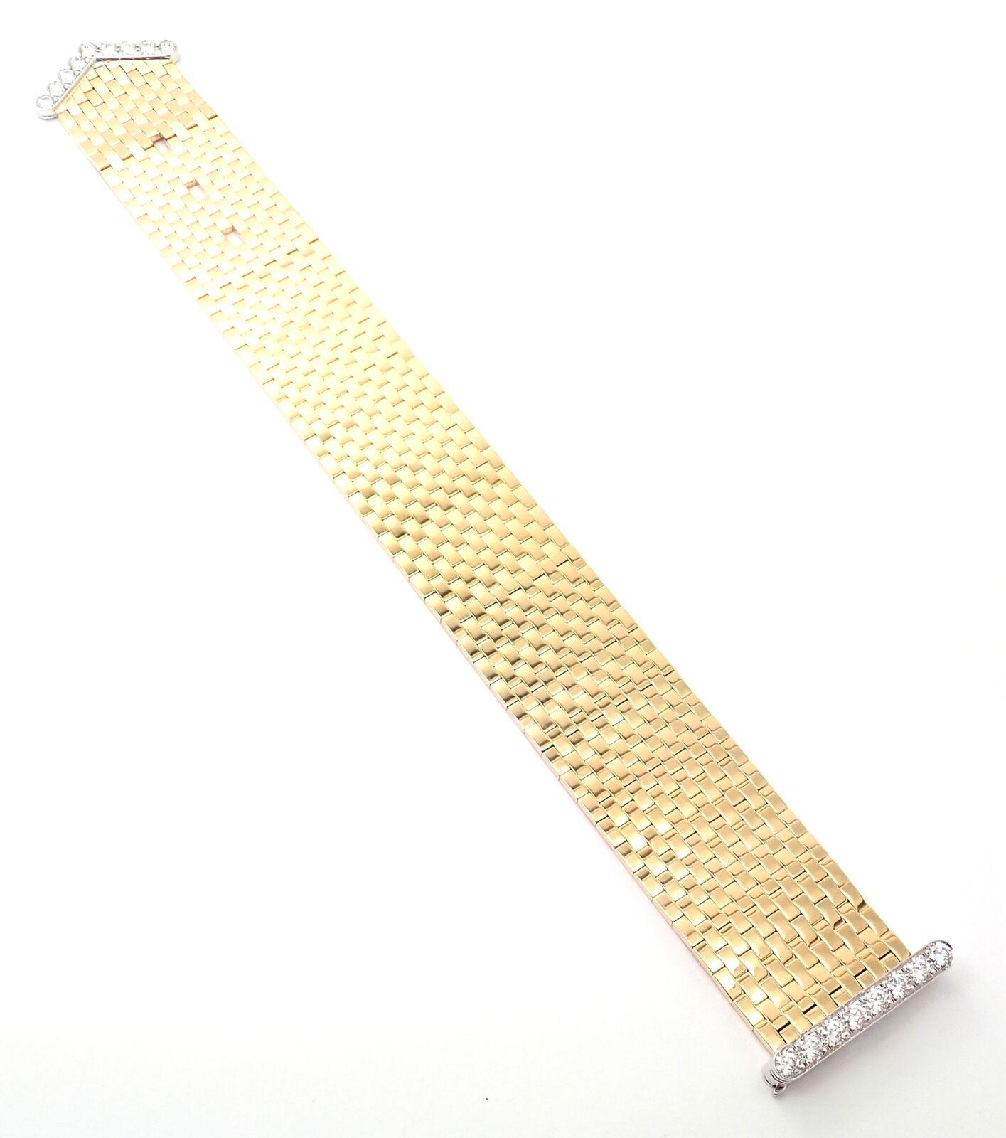 Van Cleef & Arpels Ludo Diamond Brick Motif Link Yellow Gold Bracelet In Excellent Condition In Holland, PA