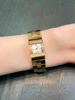 Montre Van Cleef & Arpels Swann en or, diamants et nacre