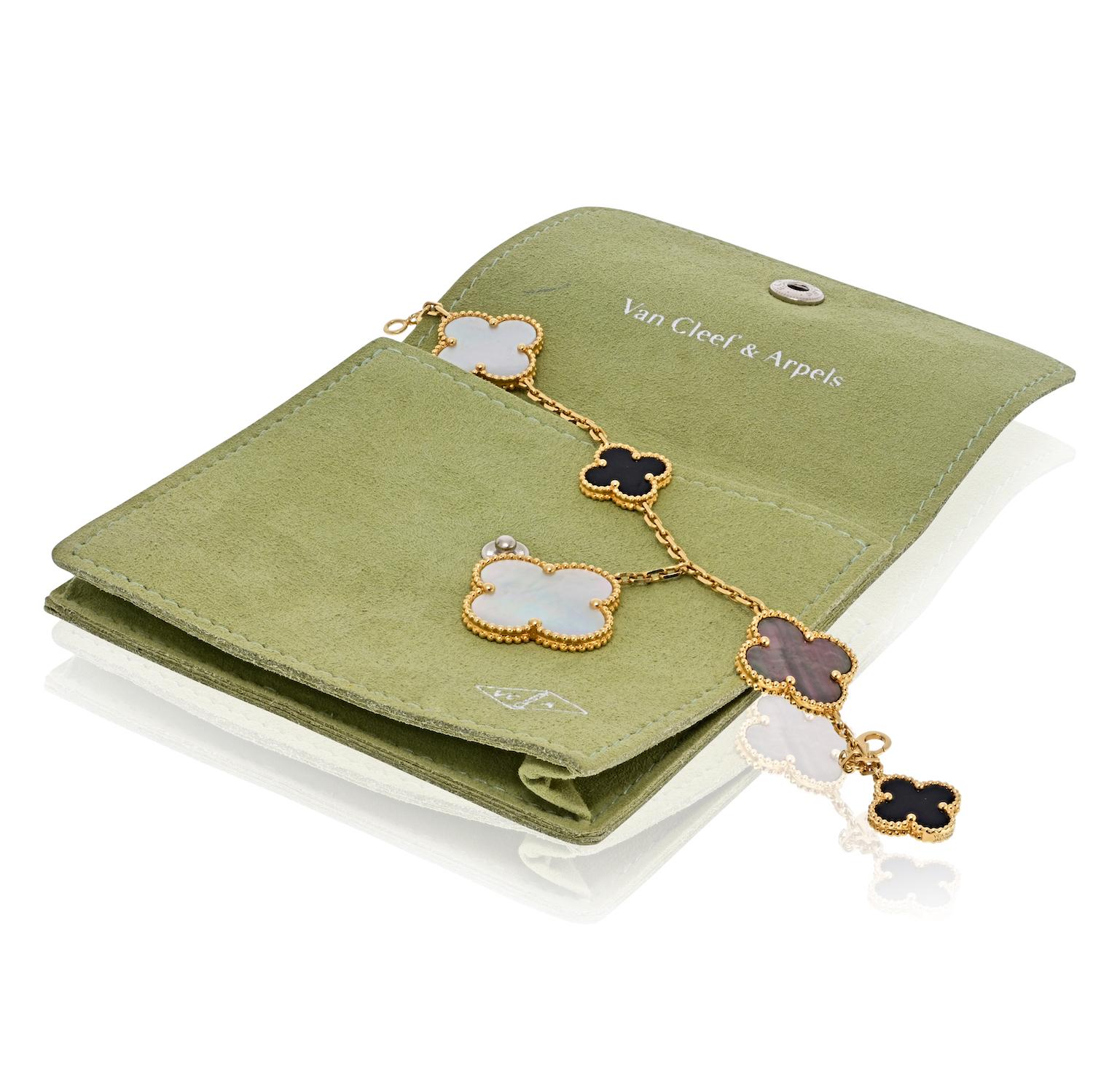 Van Cleef & Arpels Bracelet Alhambra à motif Magic 5 Pour femmes en vente