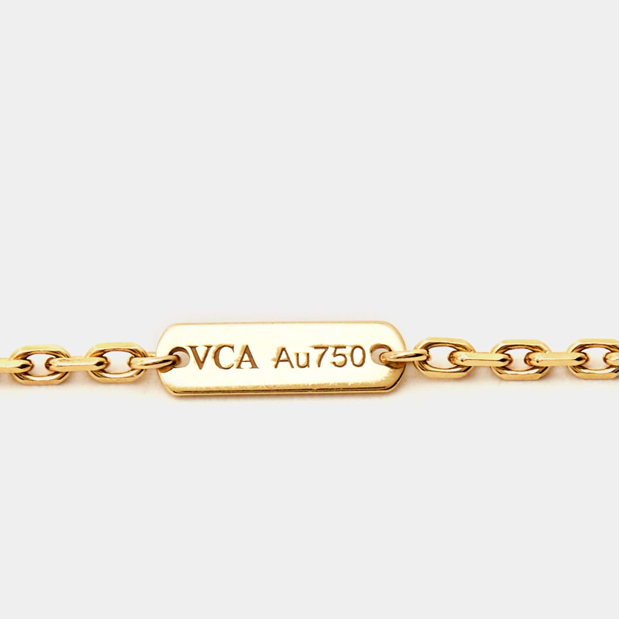Women's Van Cleef & Arpels Magic Alhambra 1 Motif Onyx 18K Yellow Gold Pendant Necklace