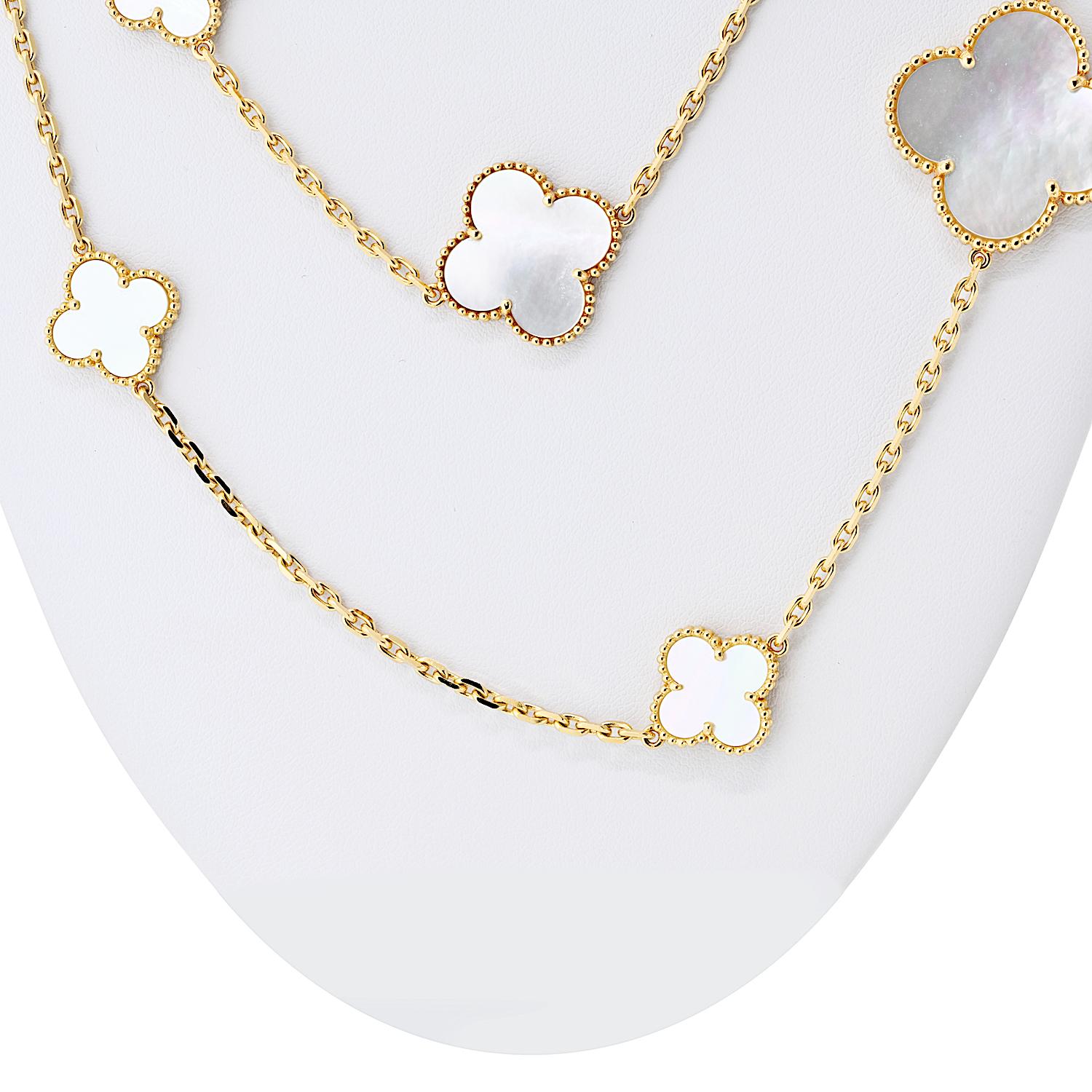 Van Cleef & Arpels Magic Alhambra 16 Motiv Perlmutter Halskette im Angebot 1