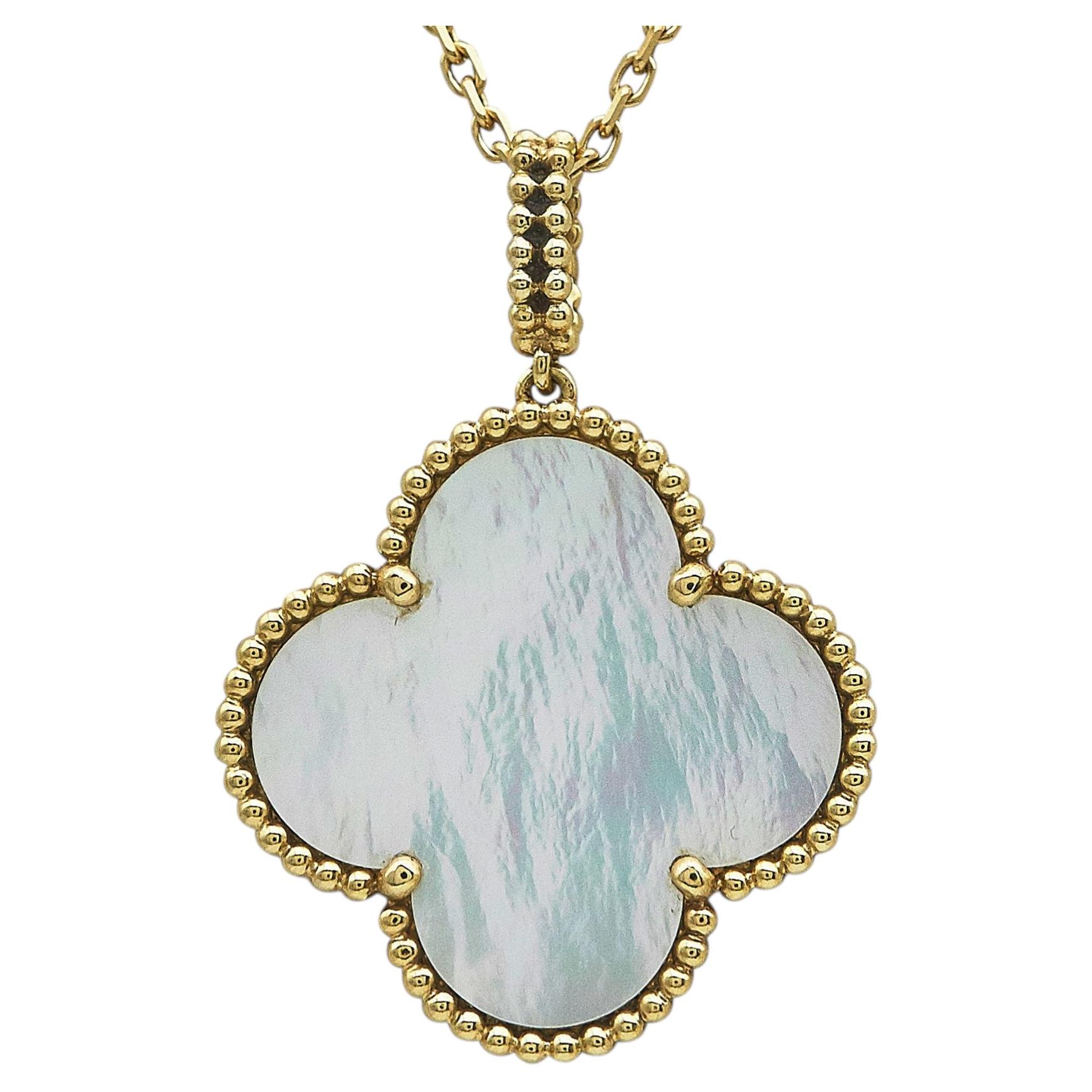 Collana magica Alhambra