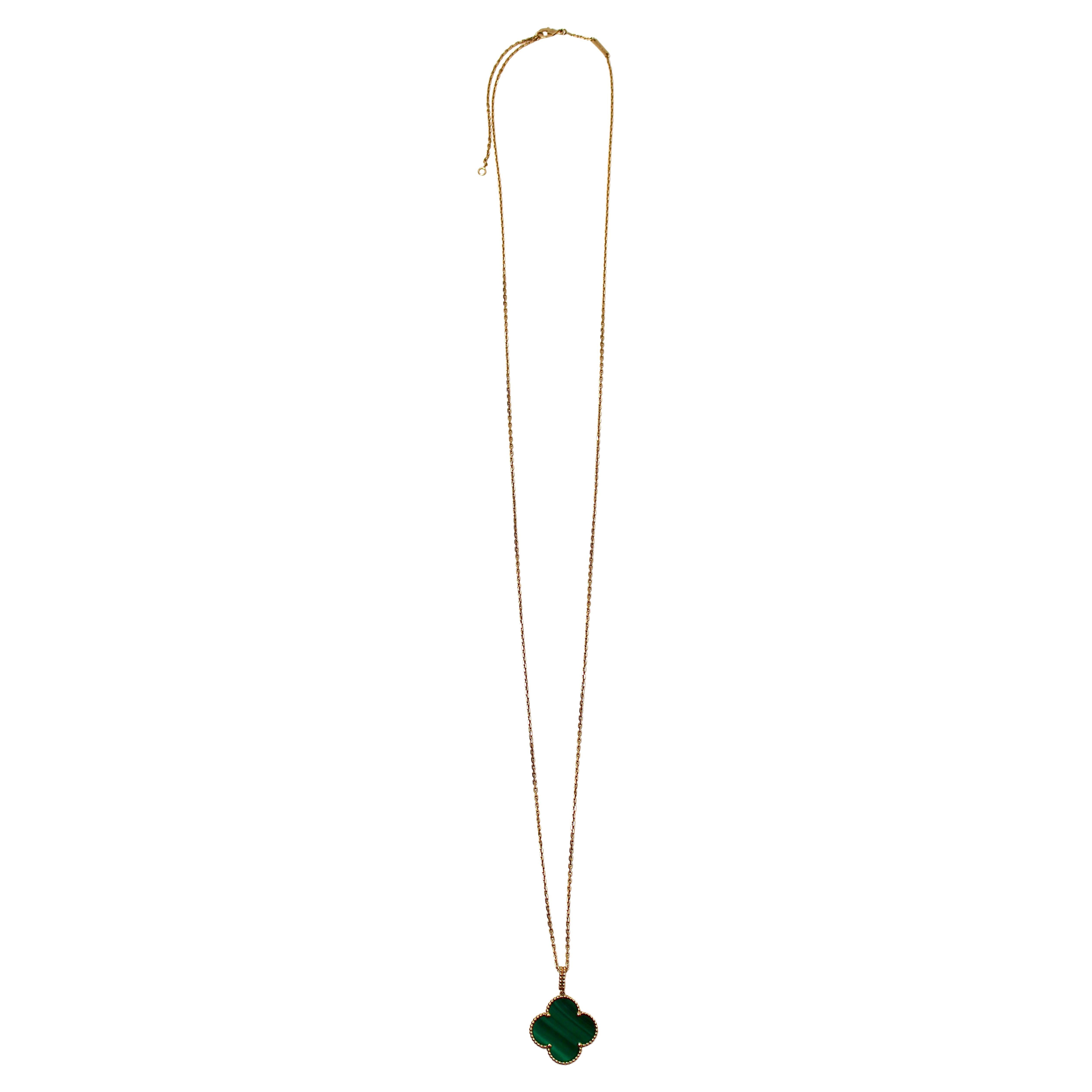 Van Cleef & Arpels Magic Alhambra 18k Yellow Gold & Malachite Pendant Necklace In Good Condition For Sale In Scottsdale, AZ