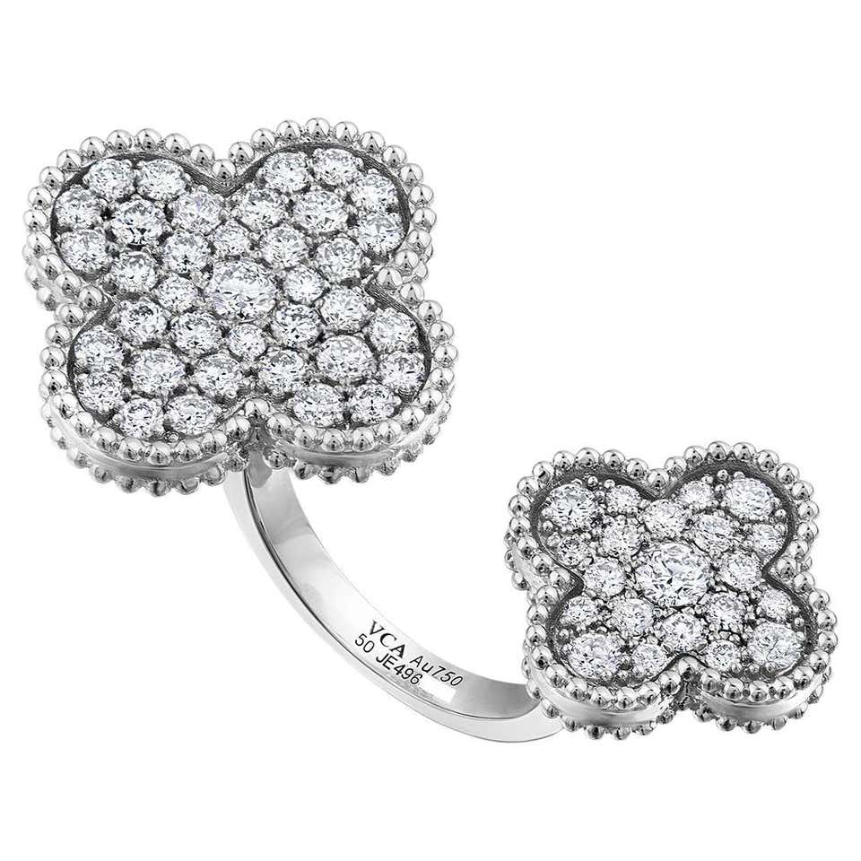Van Cleef and Arpels Frivole Diamond Gold Between The Finger Flower ...