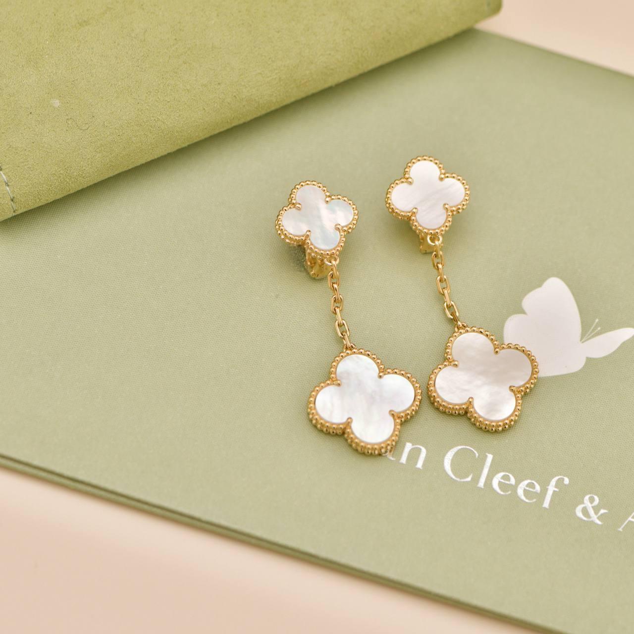 Van Cleef & Arpels Magic Alhambra 2 Motifs Earrings Mother of Pearl 18K Yellow G In Excellent Condition For Sale In Banbury, GB