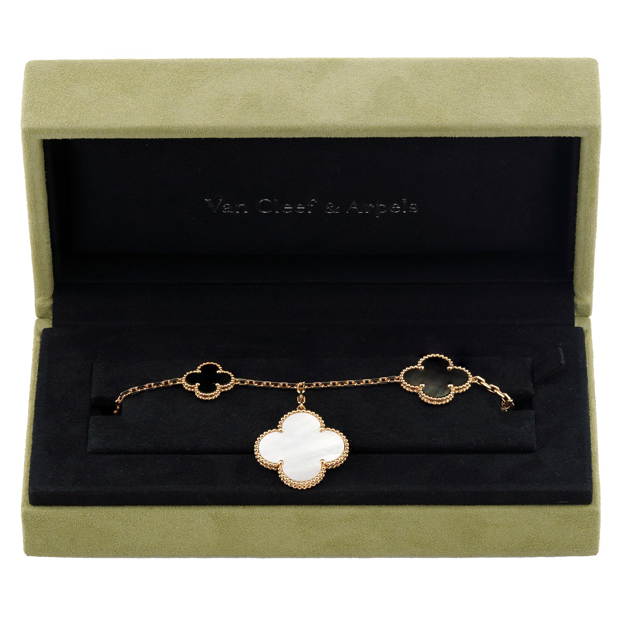 Mixed Cut VAN CLEEF & ARPELS Magic Alhambra 5 Motif Onyx MOP Yellow Gold Bracelet For Sale