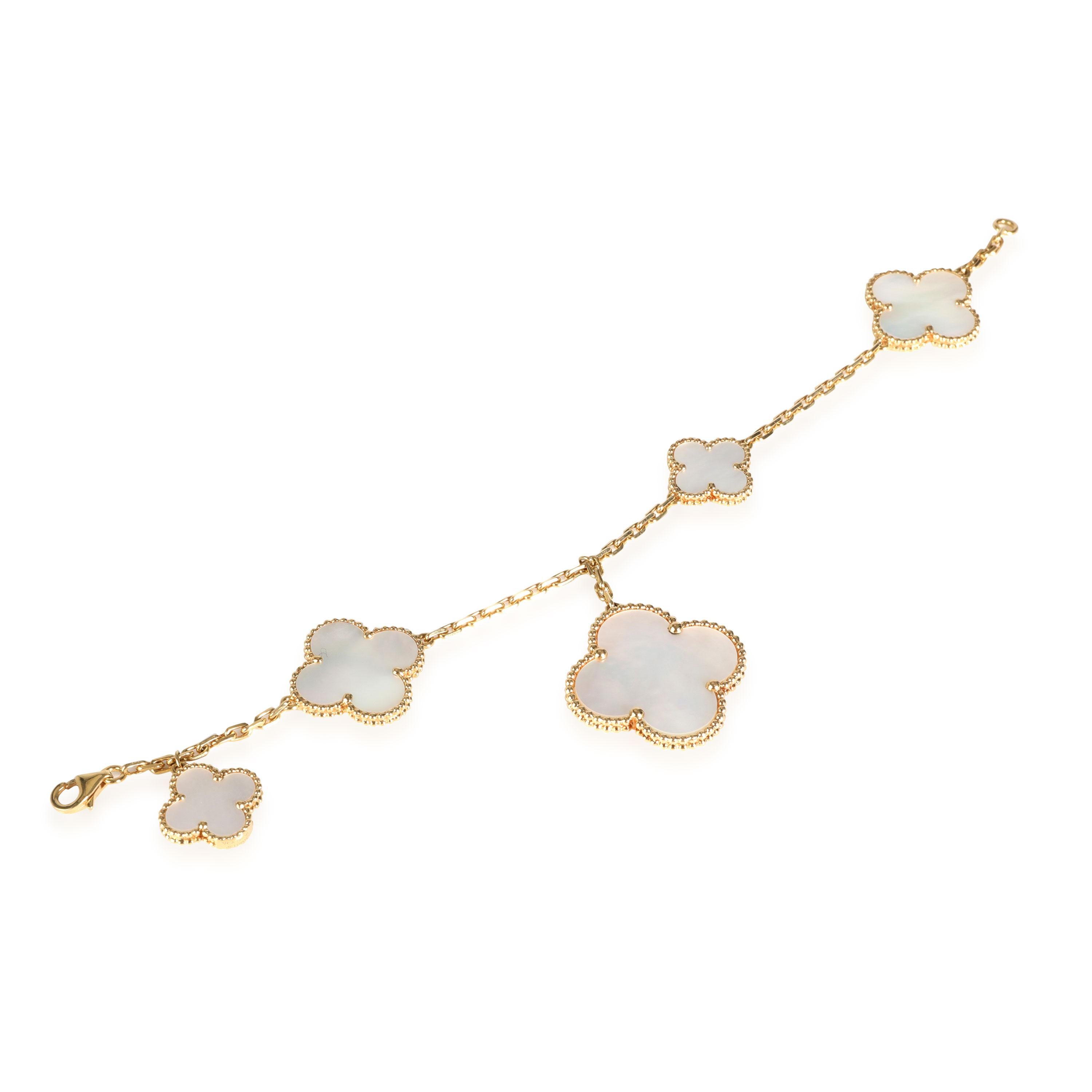 Van Cleef & Arpels Magic Alhambra 5 Stationen Perlmutt-Armband im Zustand „Hervorragend“ in New York, NY