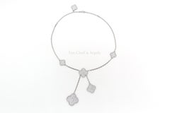 Van Cleef & Arpels Magic Alhambra Collier à 6 motifs en or blanc 18 carats et diamants BNP