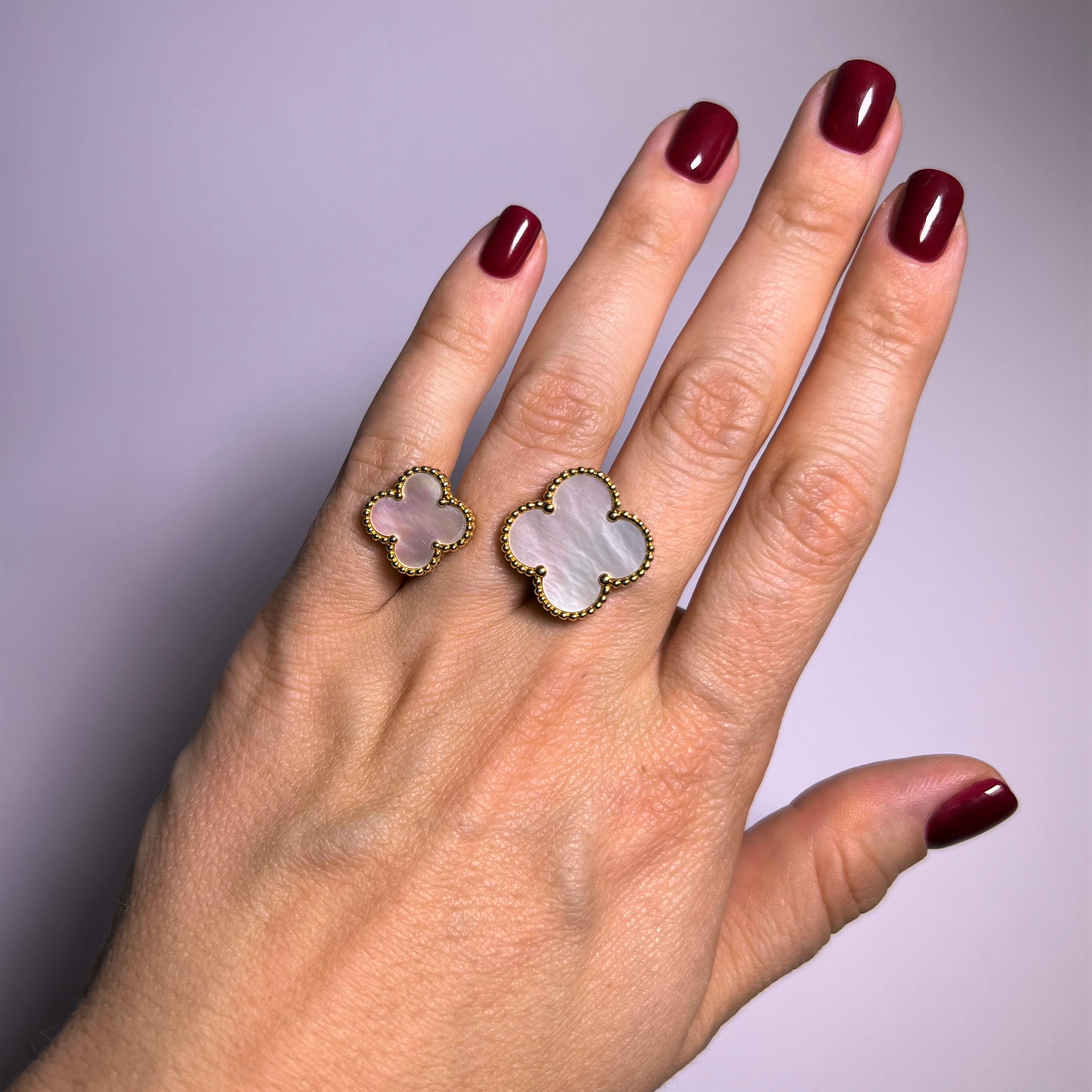 Magic alhambra between the finger deals ring