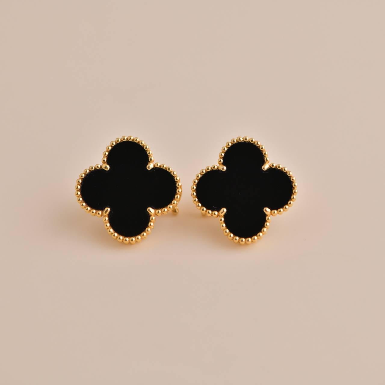 Van Cleef & Arpels Magic Alhambra Black Onyx Yellow Gold Earrings In Excellent Condition In Banbury, GB
