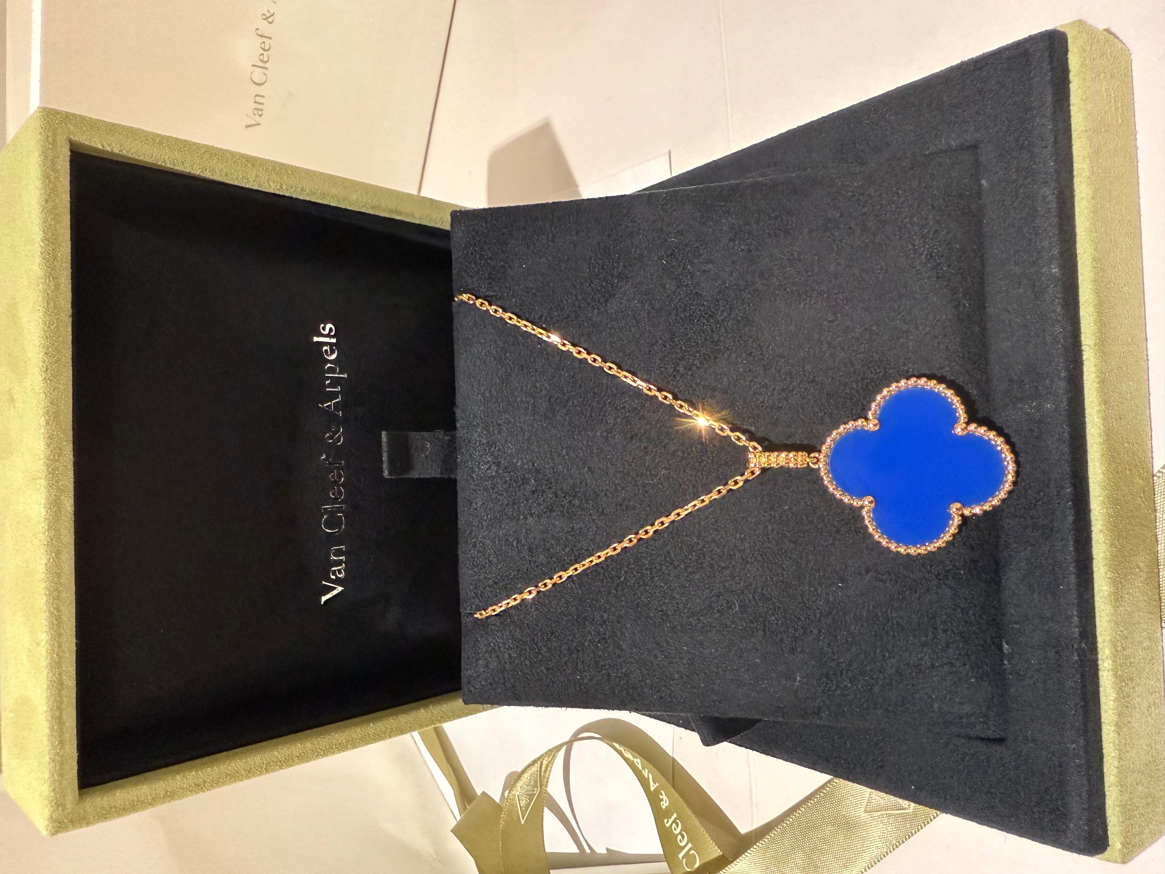 Mixed Cut Van Cleef & Arpels Magic Alhambra Blue Agate long necklace For Sale