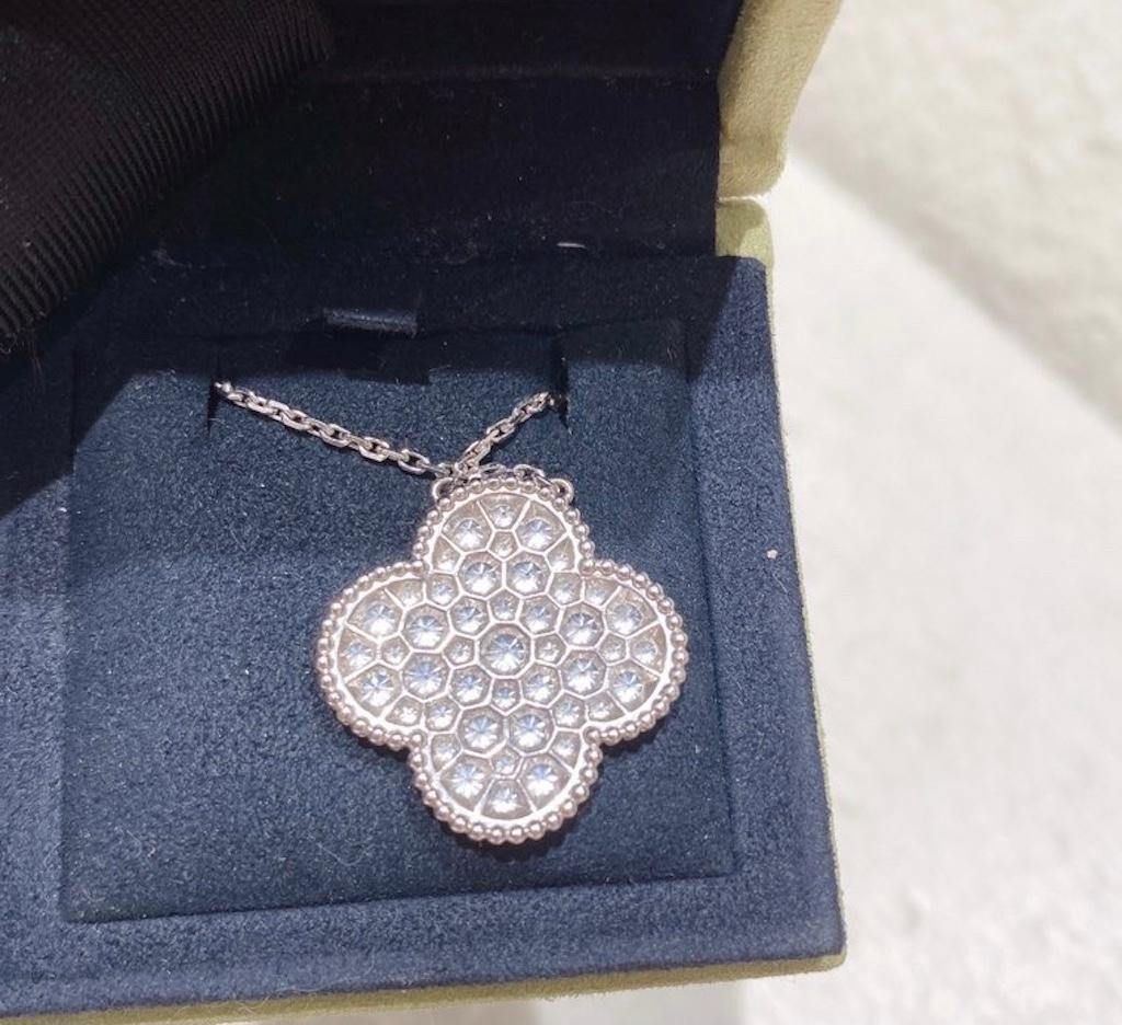 Taille ronde Van Cleef & Arpels Collier à gros diamants Magic Alhambra