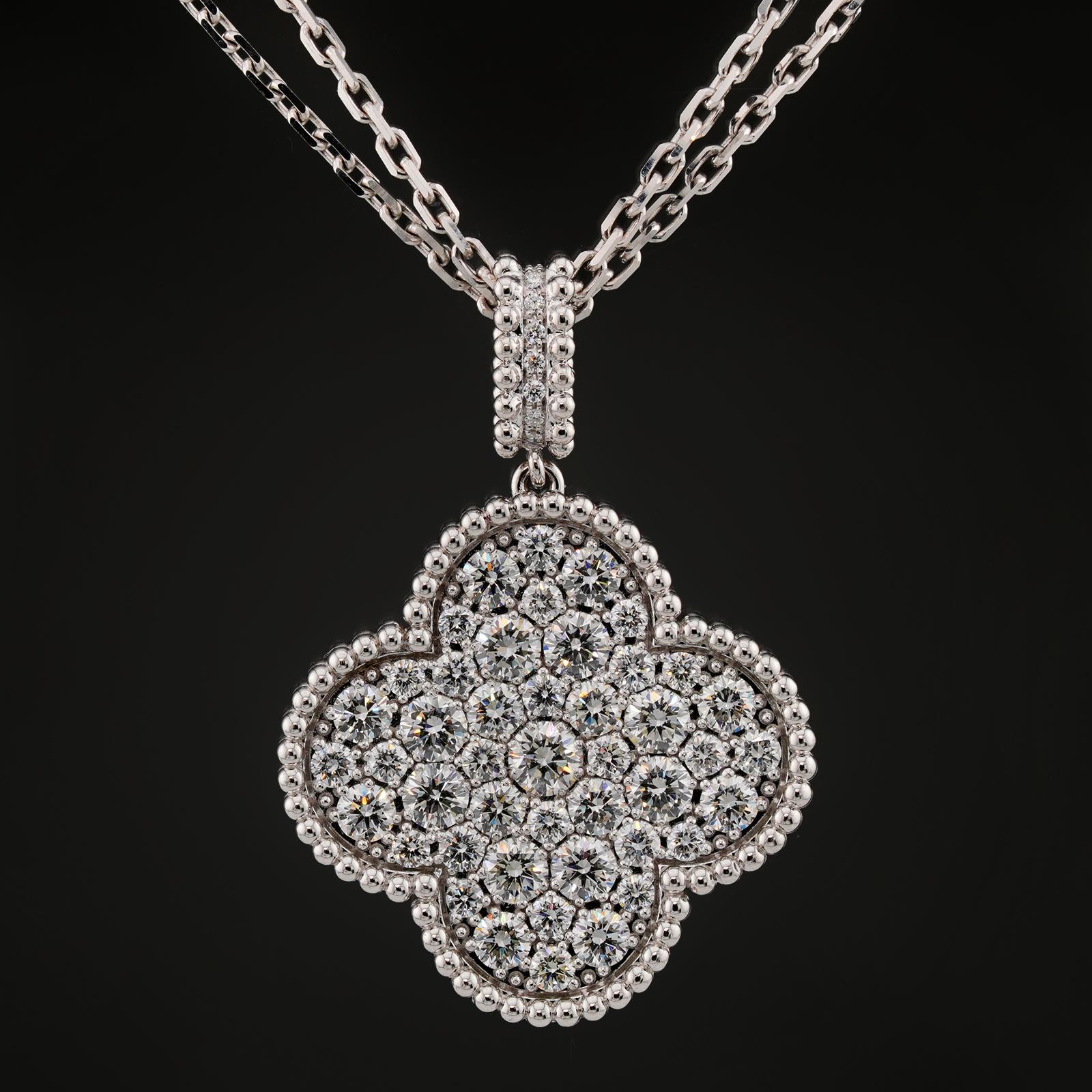 VAN CLEEF & ARPELS Magic Alhambra Halskette mit langem Diamant-Anhänger Damen